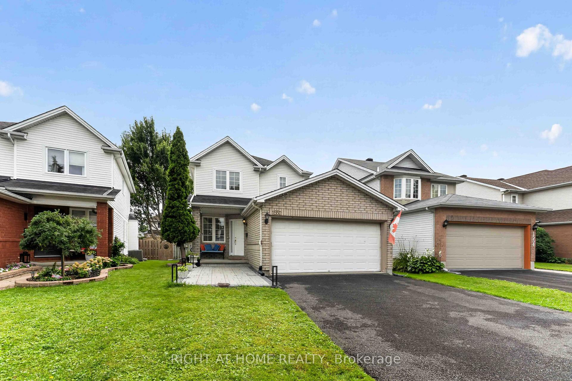 Photo 3 of 1552 Stojko Street, Ottawa, Fallingbrook/Pineridge — HOMEH