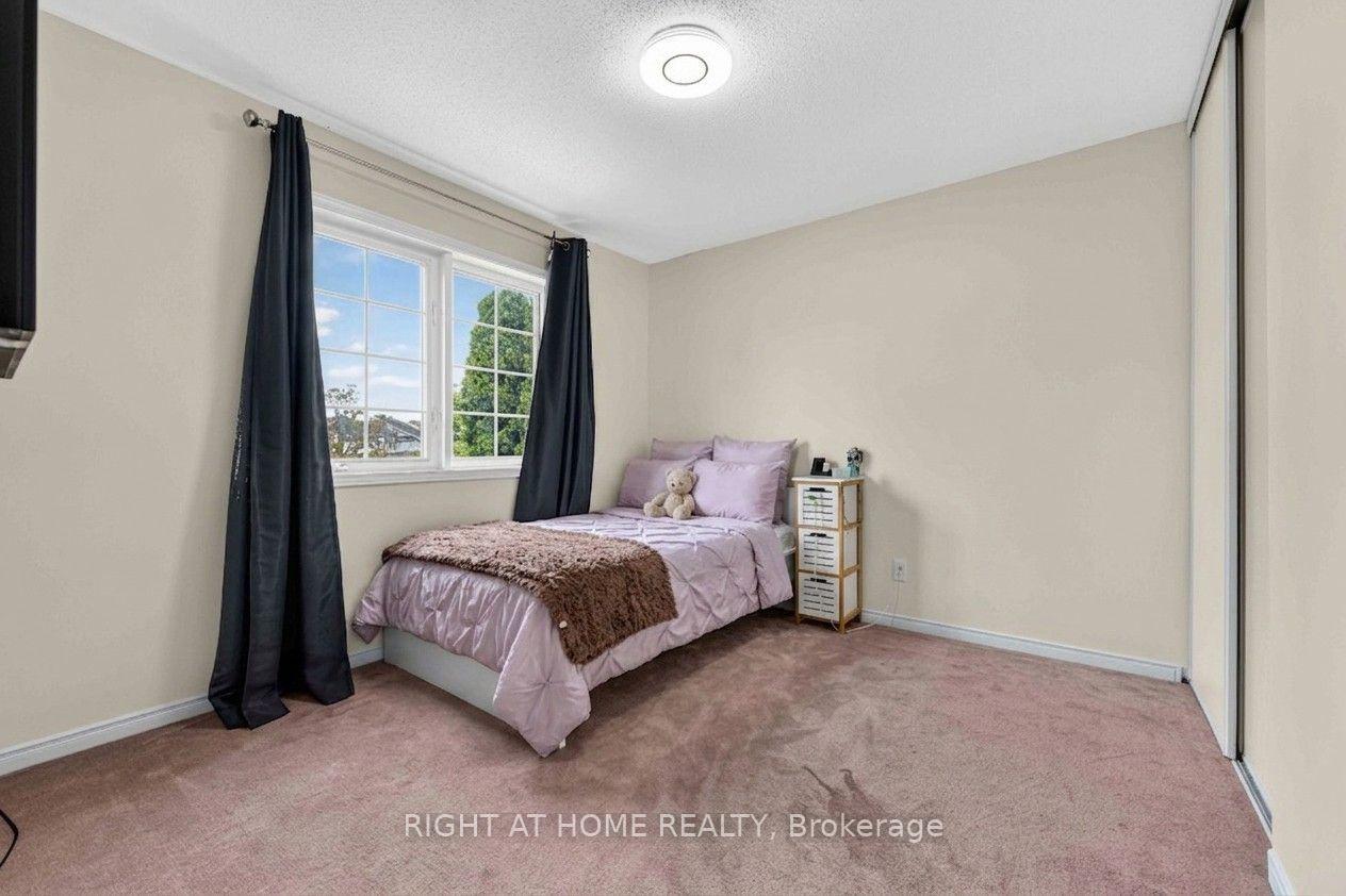 Photo 28 of 1552 Stojko Street, Ottawa, Fallingbrook/Pineridge — HOMEH