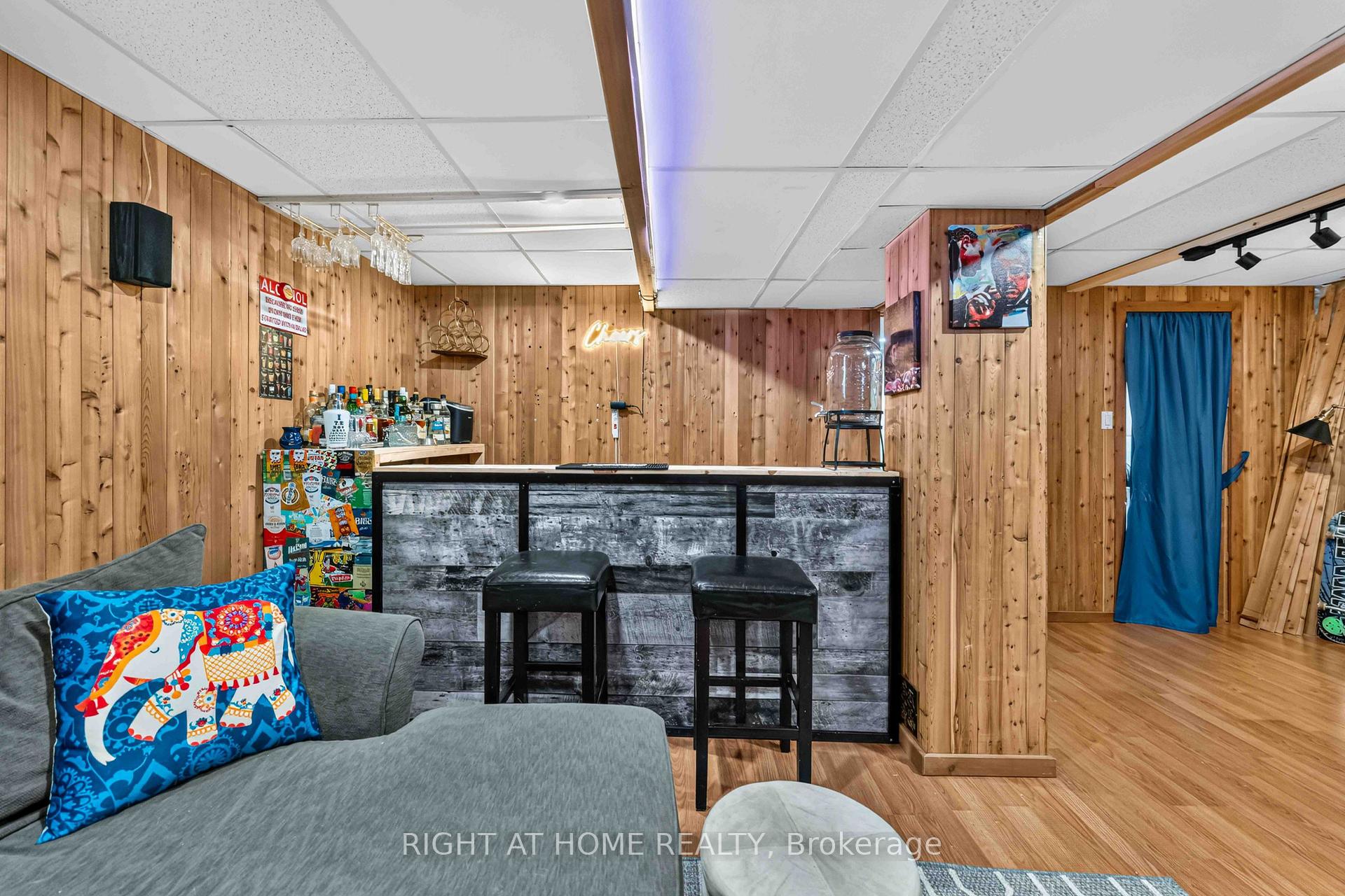 Photo 36 of 1552 Stojko Street, Ottawa, Fallingbrook/Pineridge — HOMEH