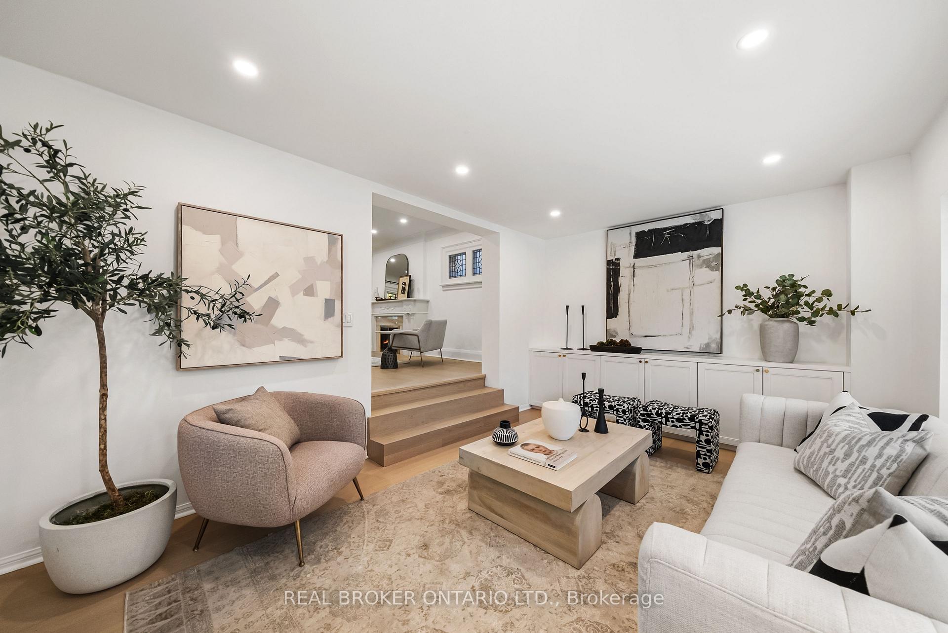 Photo 8 of 69 Chaplin Crescent, Toronto, Yonge-Eglinton — HOMEH