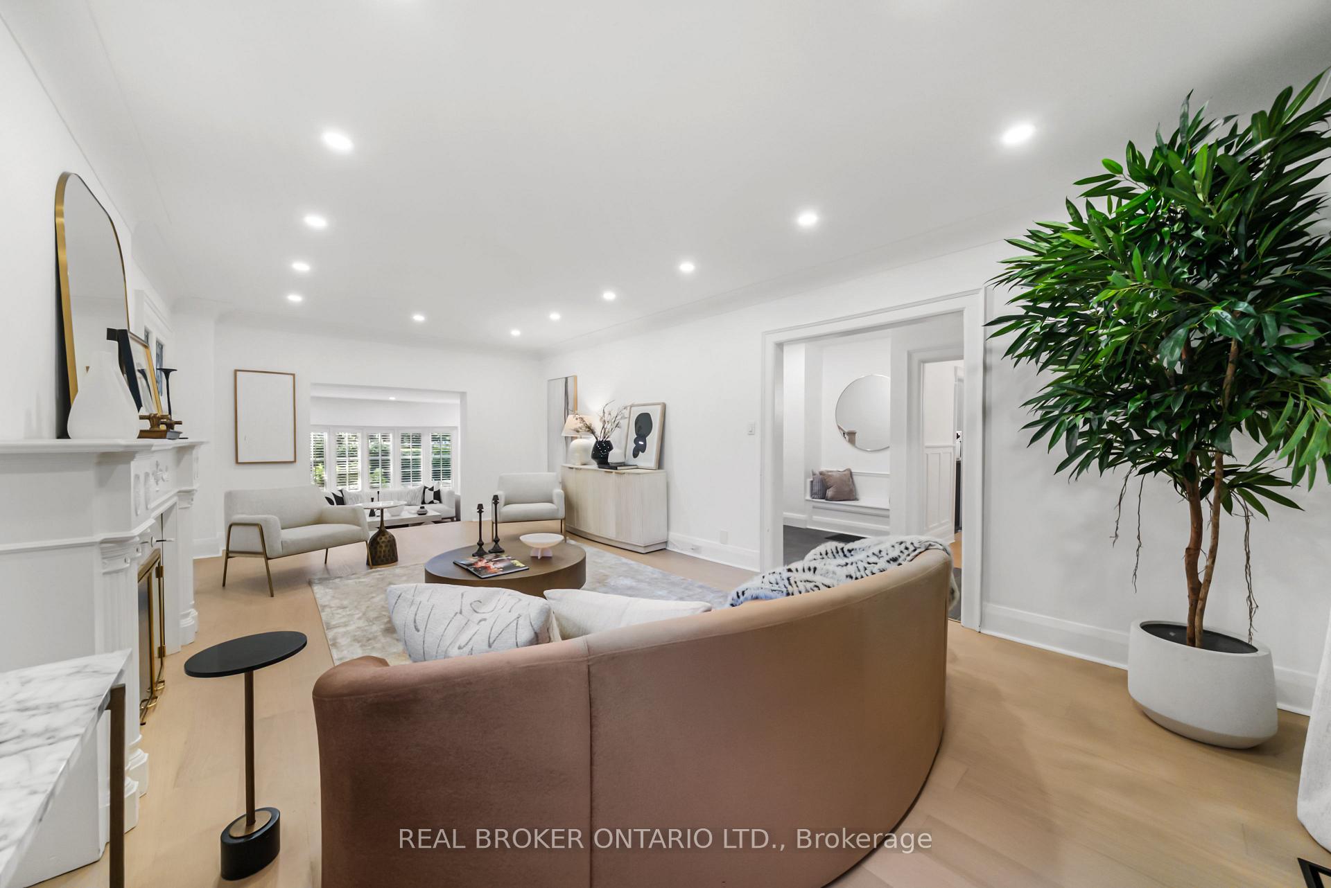 Photo 9 of 69 Chaplin Crescent, Toronto, Yonge-Eglinton — HOMEH
