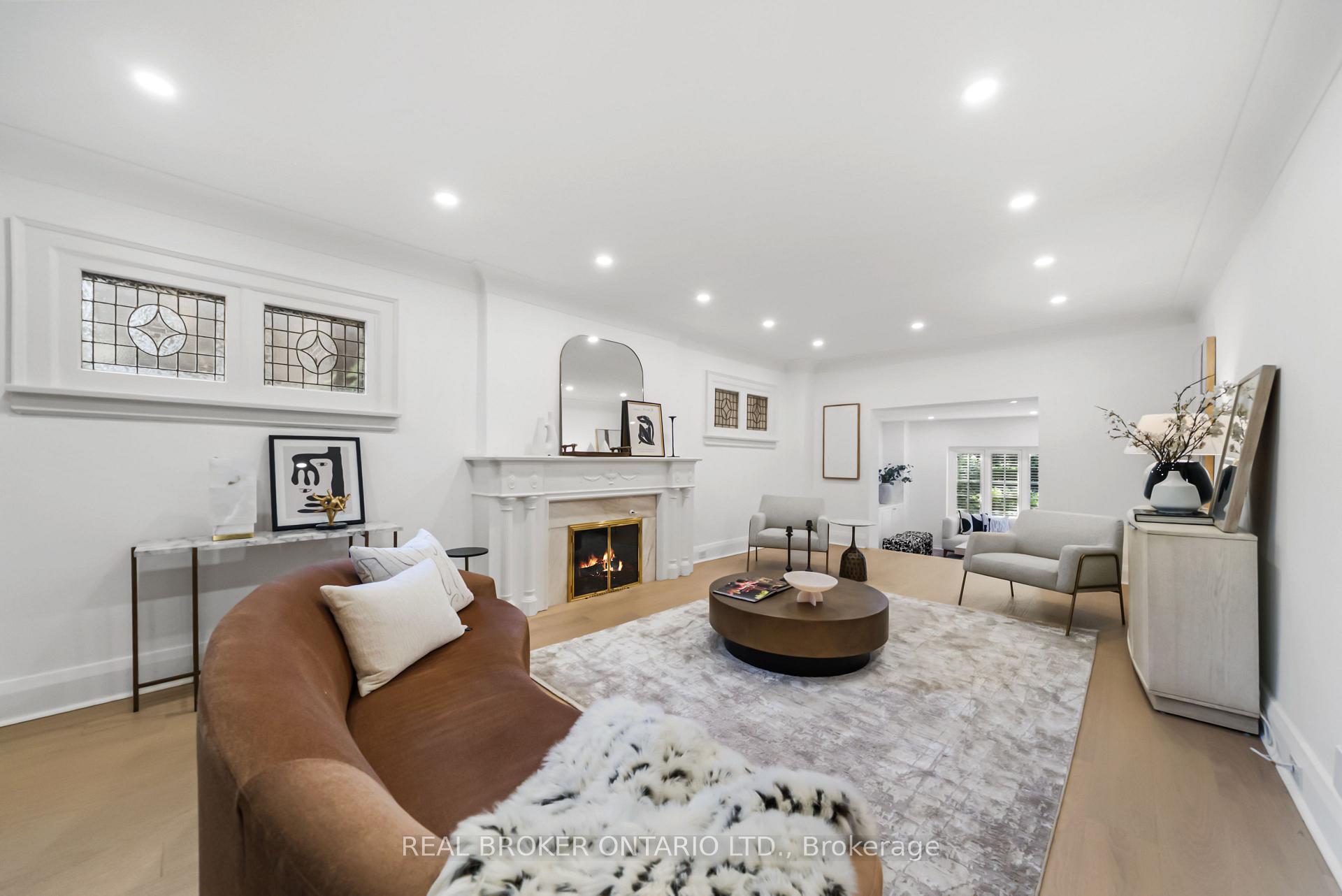 Photo 10 of 69 Chaplin Crescent, Toronto, Yonge-Eglinton — HOMEH