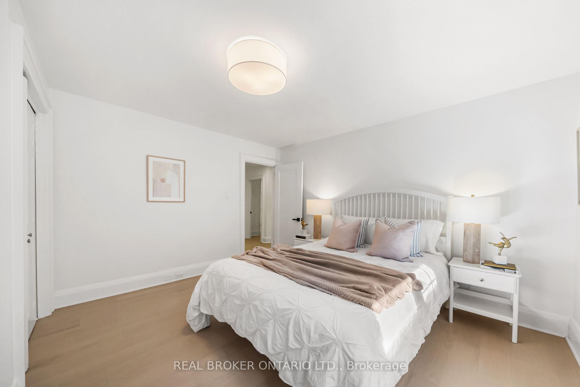 Photo 32 of 69 Chaplin Crescent, Toronto, Yonge-Eglinton — HOMEH