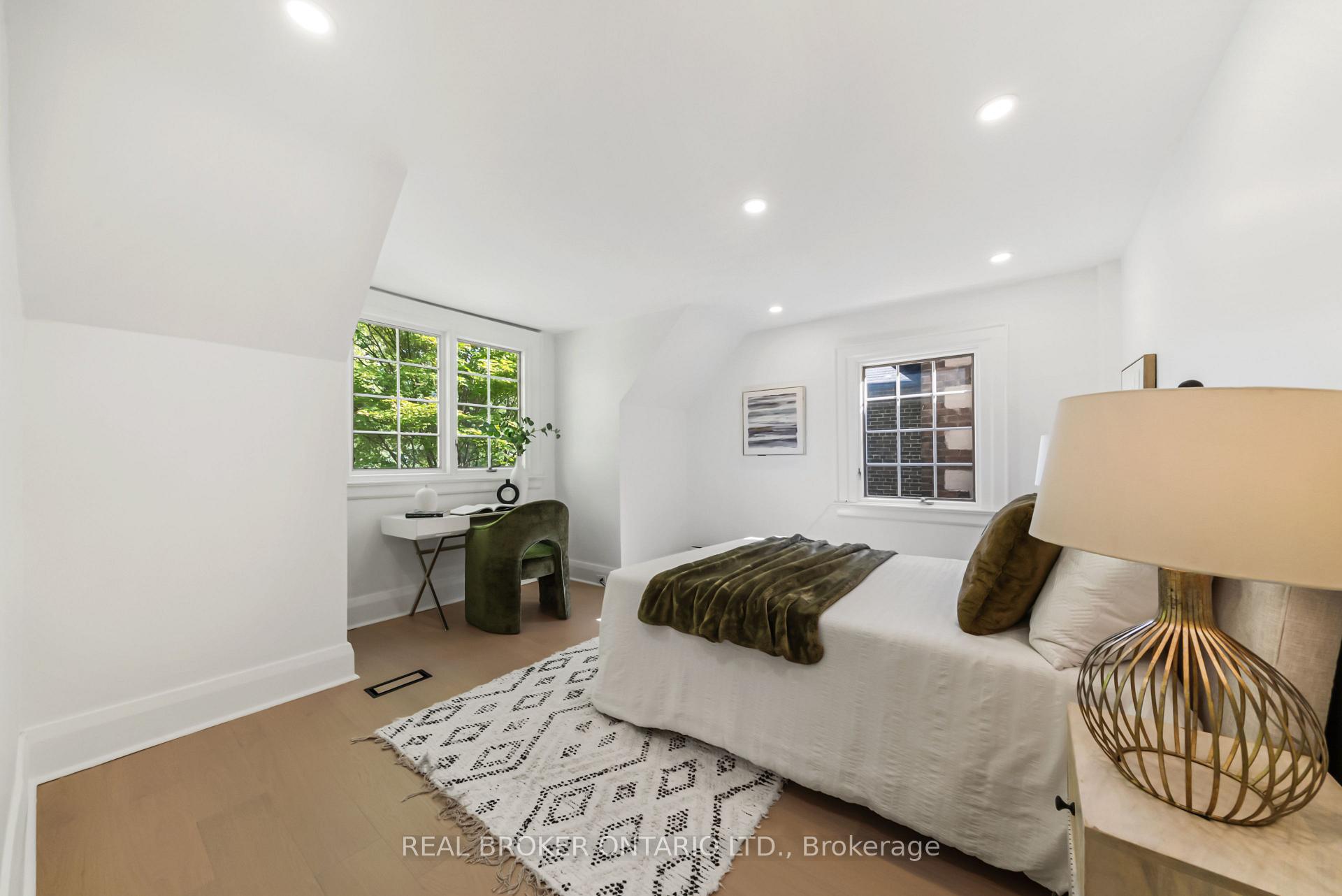 Photo 33 of 69 Chaplin Crescent, Toronto, Yonge-Eglinton — HOMEH