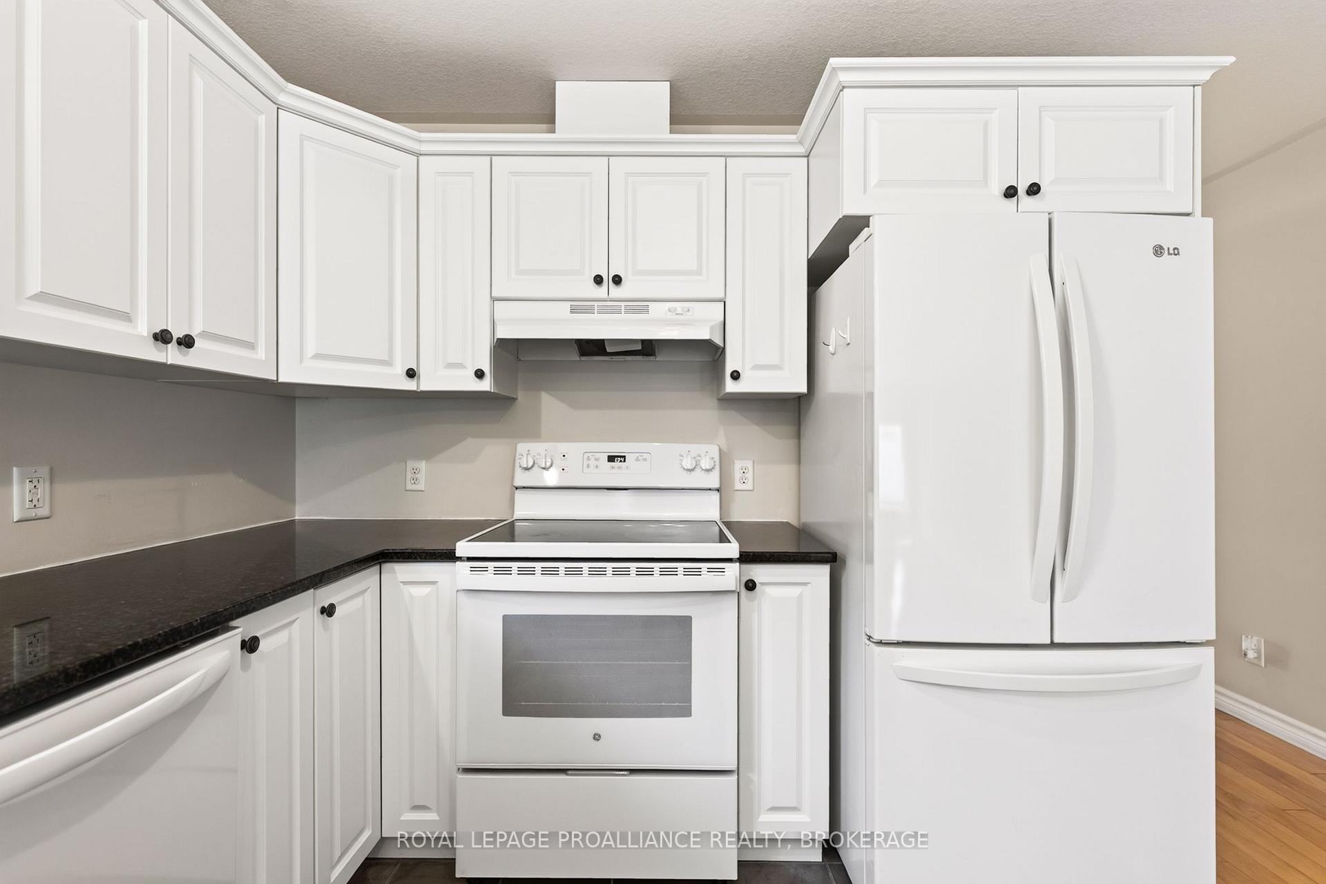 Photo 18 of 1097 Crossfield Avenue, Kingston, City Northwest — HOMEH