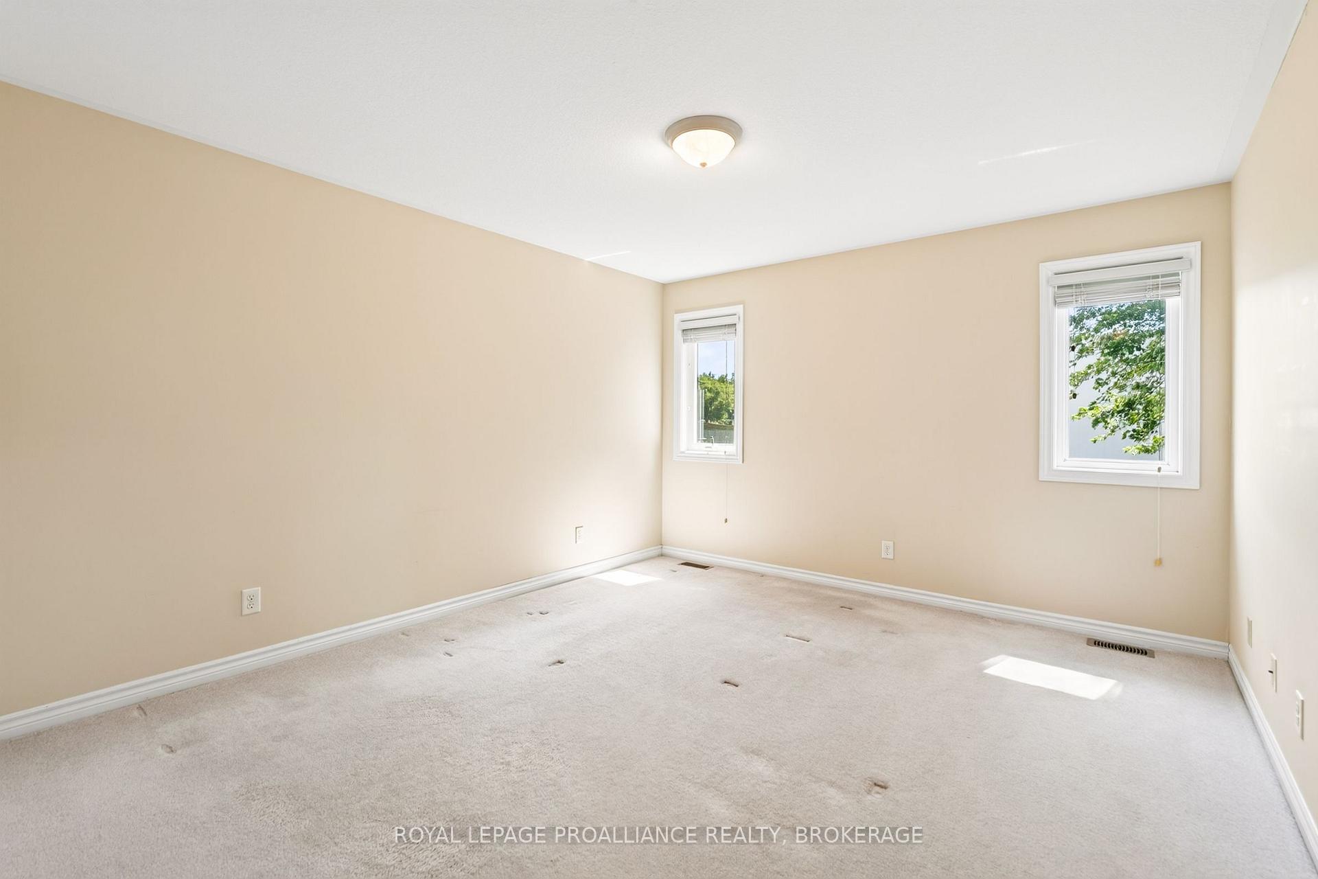Photo 27 of 1097 Crossfield Avenue, Kingston, City Northwest — HOMEH