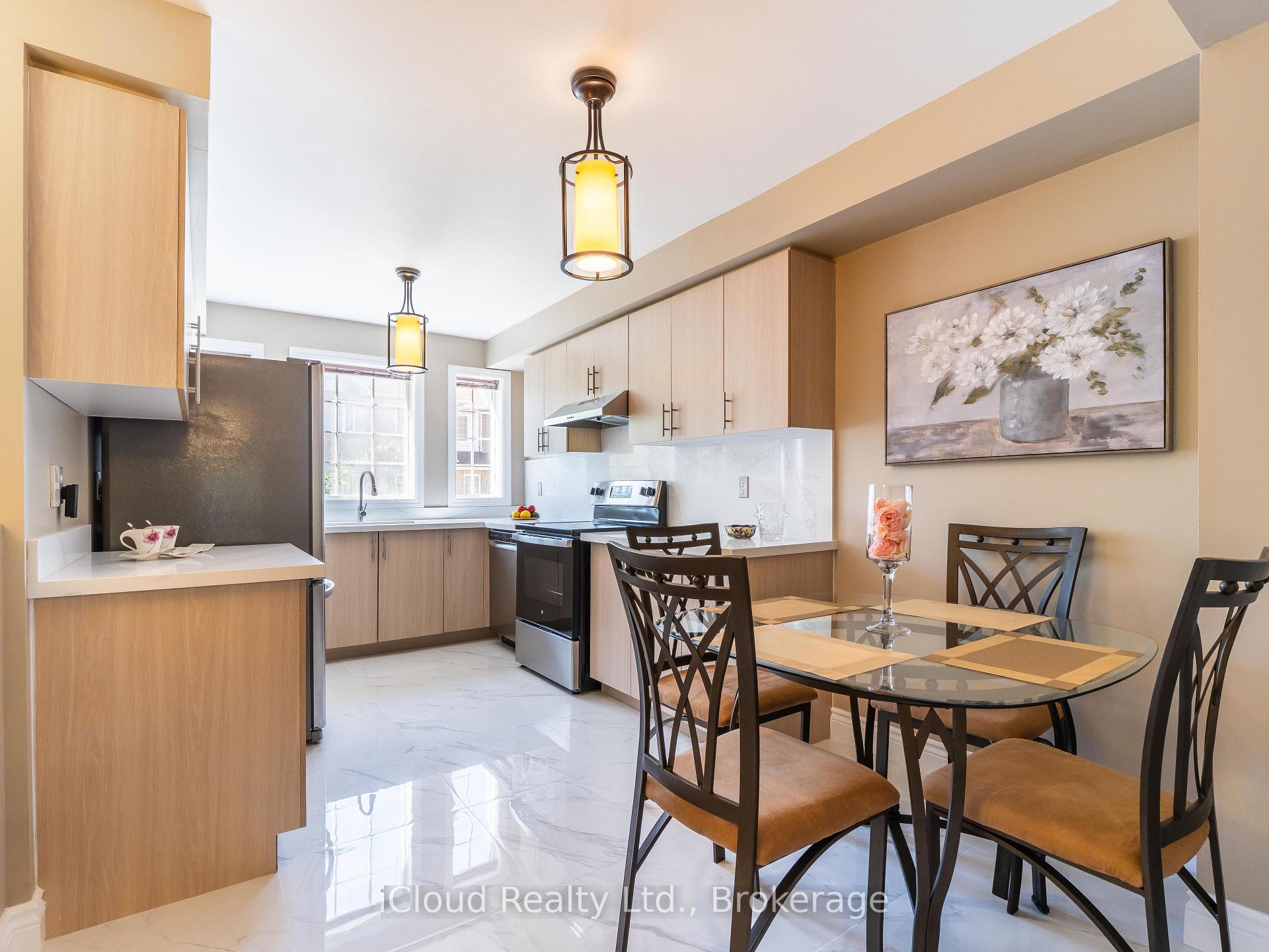 Photo 7 of 51 Spadina Road, Brampton, Bram West — HOMEH