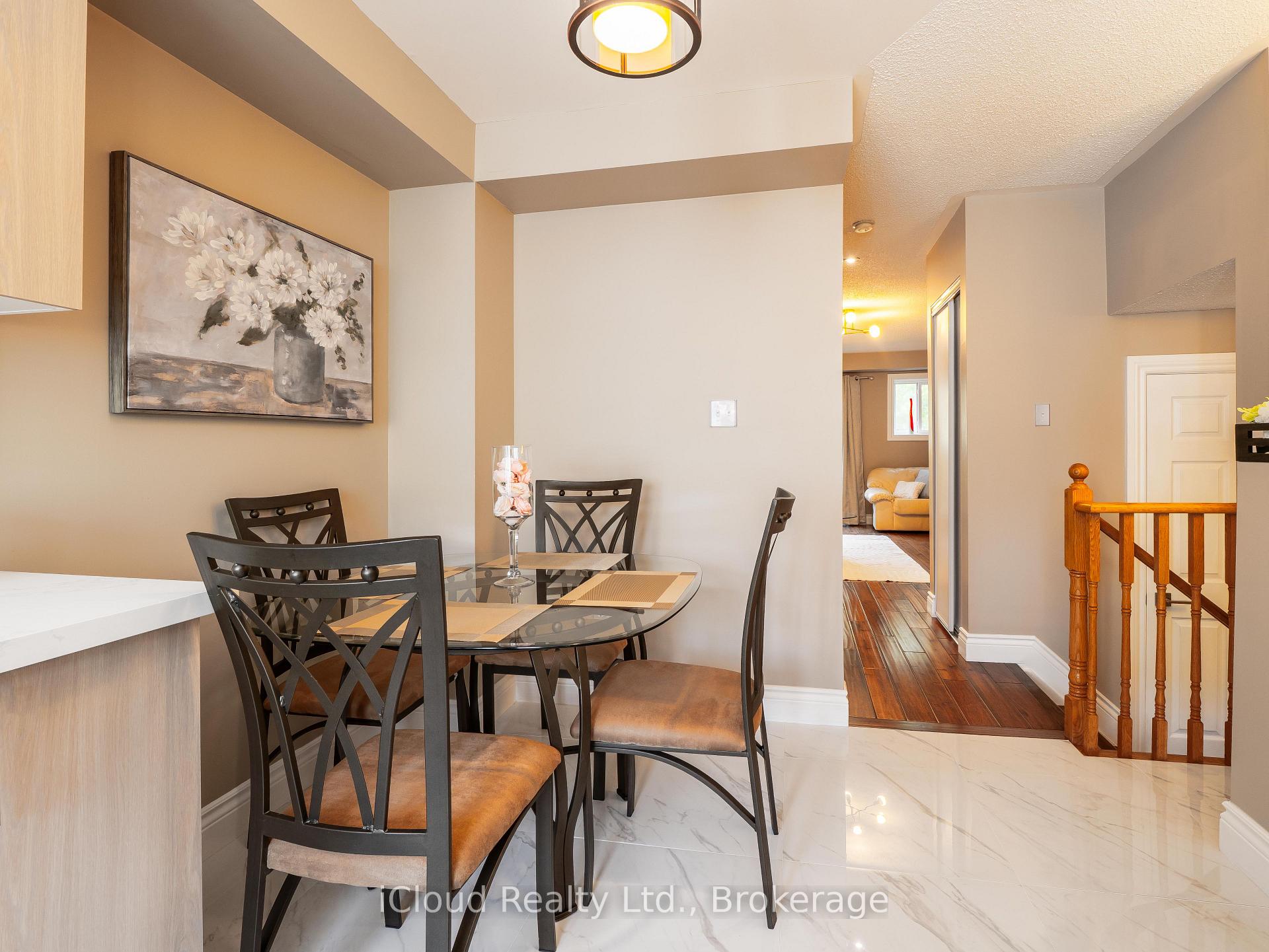 Photo 11 of 51 Spadina Road, Brampton, Bram West — HOMEH