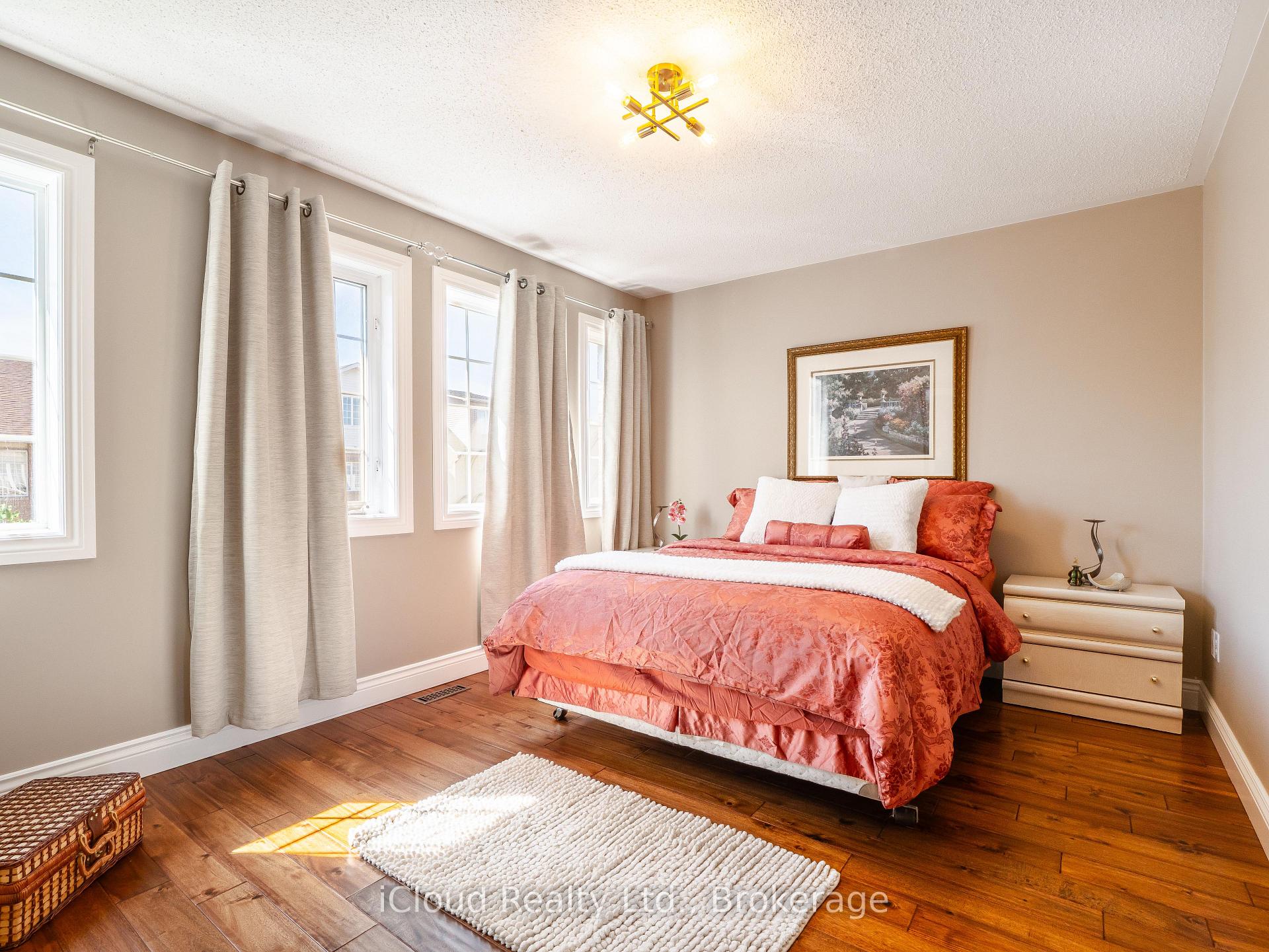Photo 21 of 51 Spadina Road, Brampton, Bram West — HOMEH