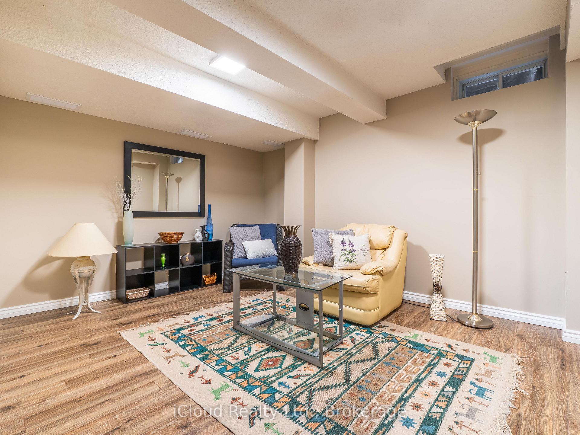 Photo 31 of 51 Spadina Road, Brampton, Bram West — HOMEH