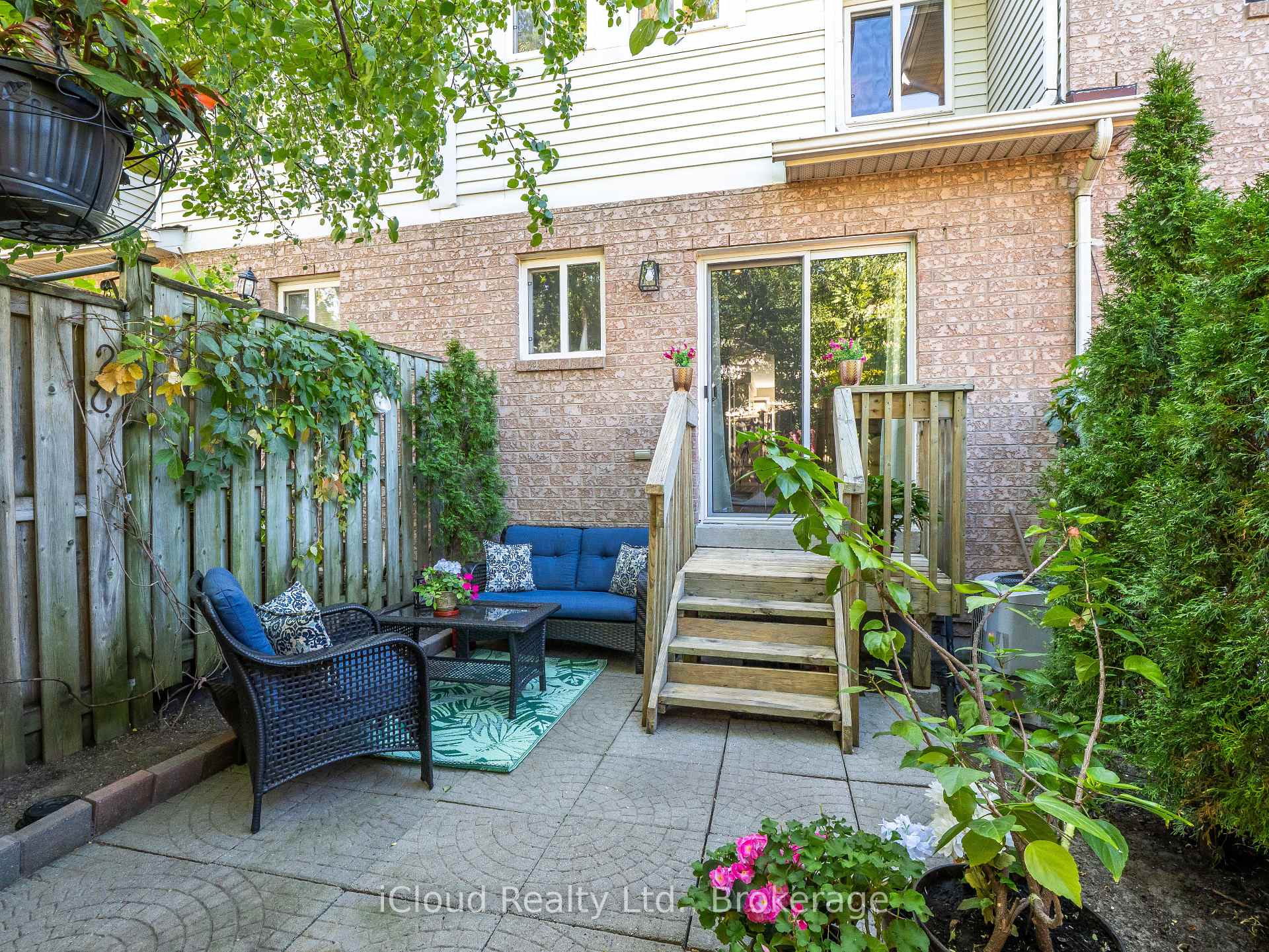 Photo 35 of 51 Spadina Road, Brampton, Bram West — HOMEH