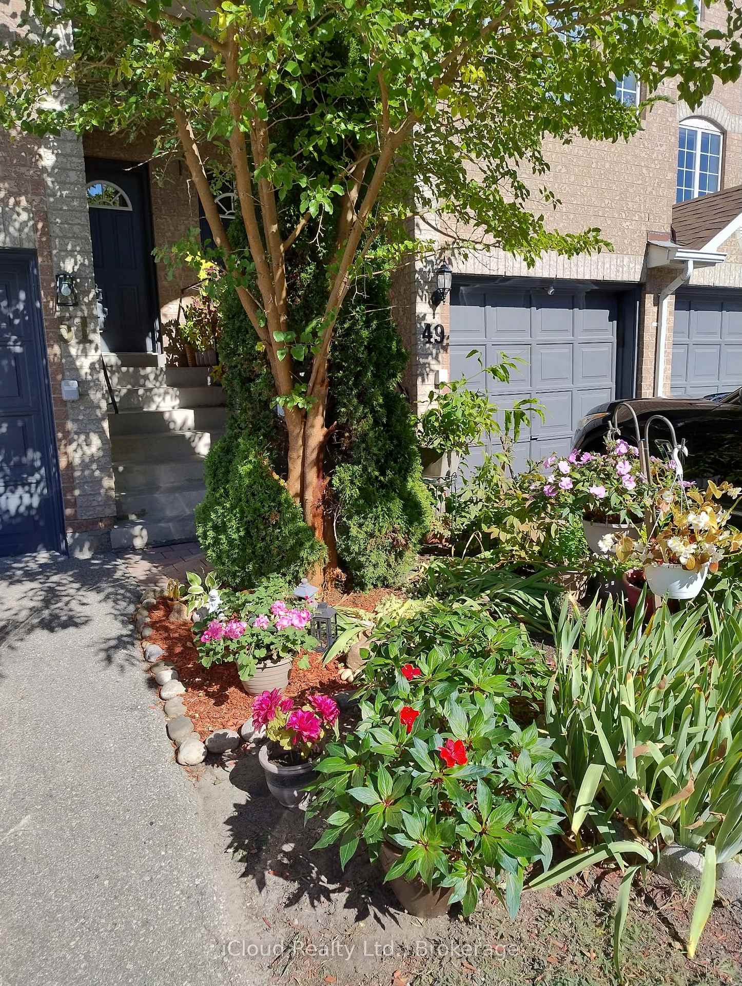 Photo 38 of 51 Spadina Road, Brampton, Bram West — HOMEH