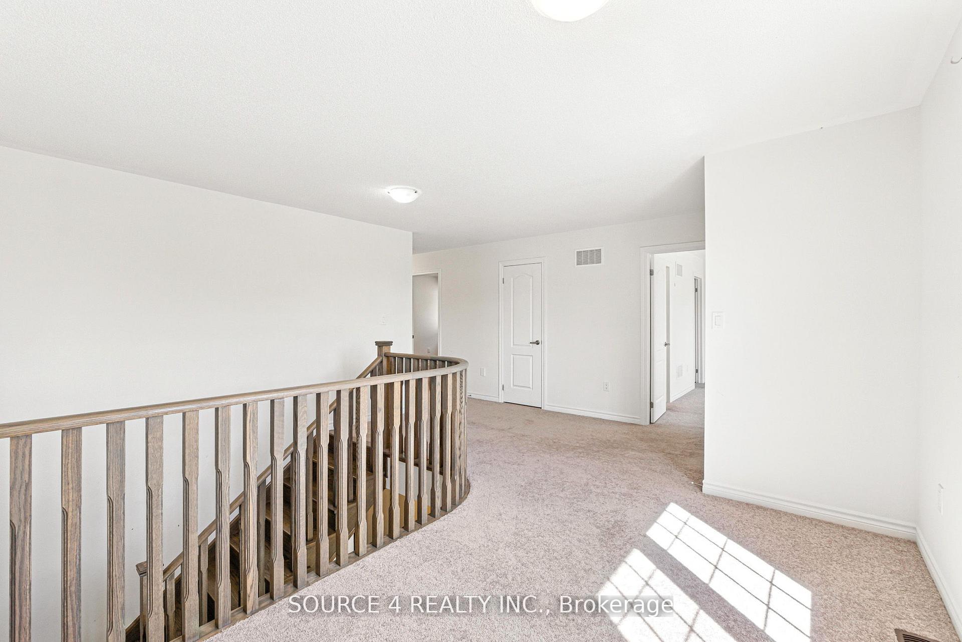 Photo 20 of 376 Danny Wheeler Boulevard, Georgina, Keswick North — HOMEH
