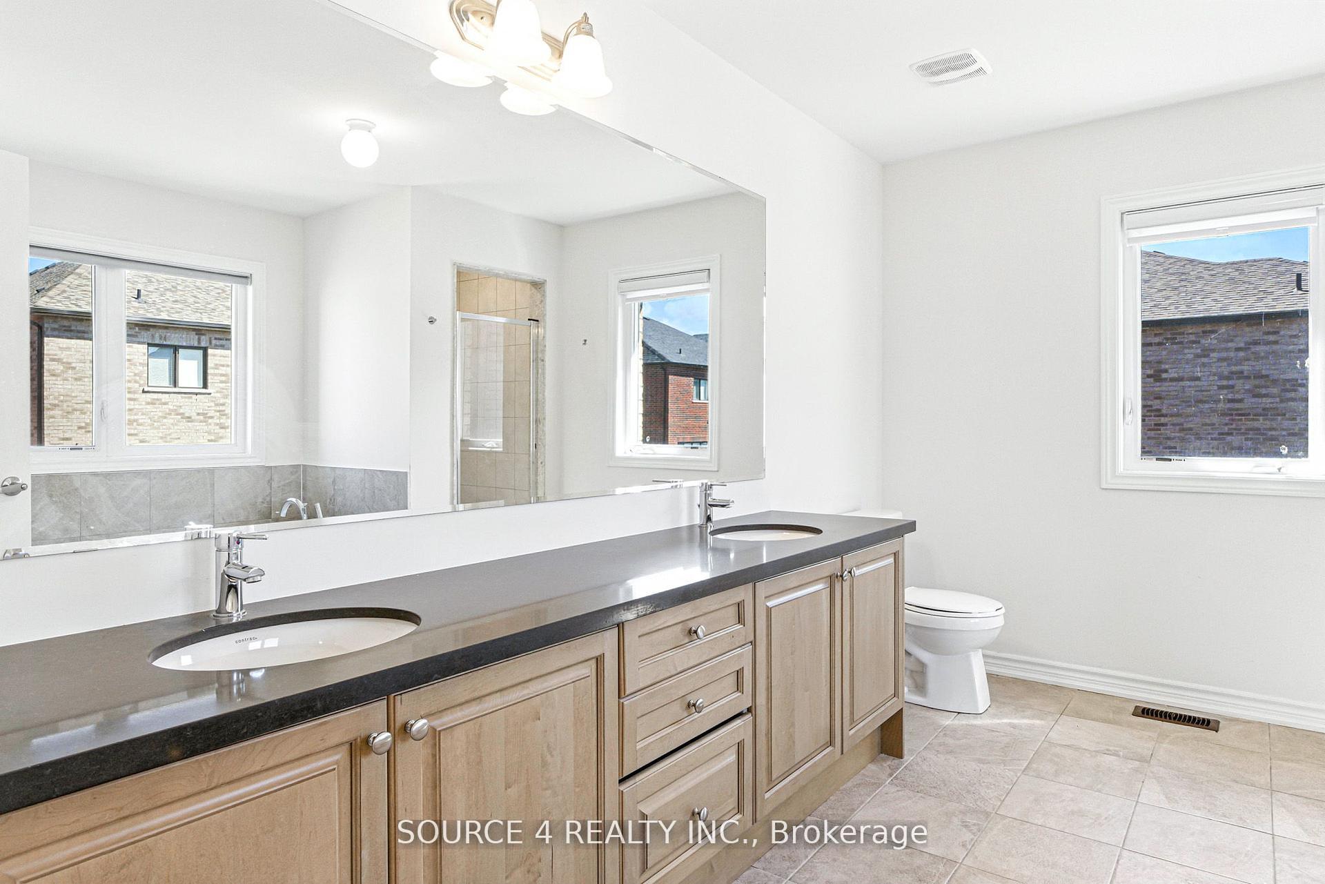 Photo 24 of 376 Danny Wheeler Boulevard, Georgina, Keswick North — HOMEH
