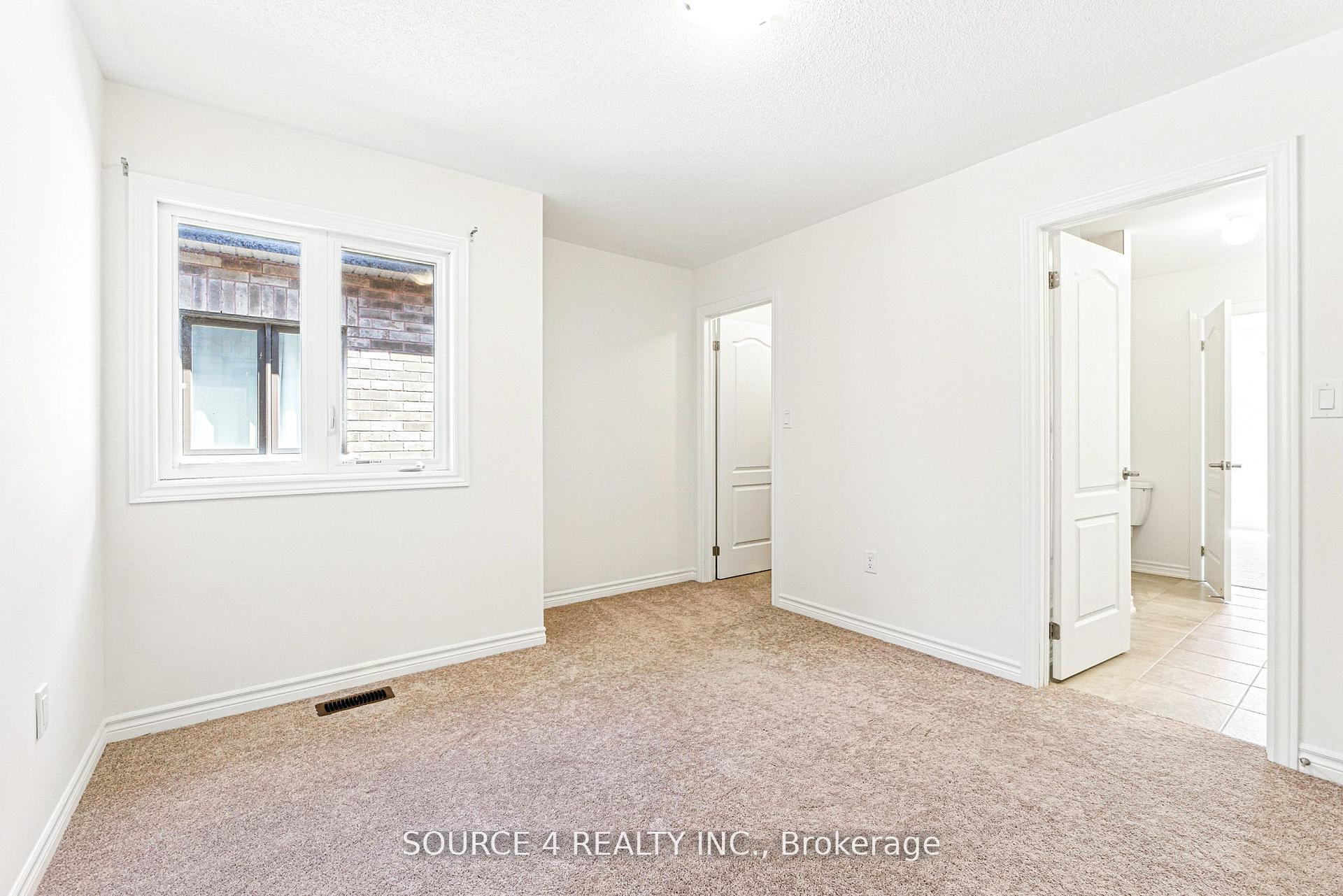 Photo 29 of 376 Danny Wheeler Boulevard, Georgina, Keswick North — HOMEH
