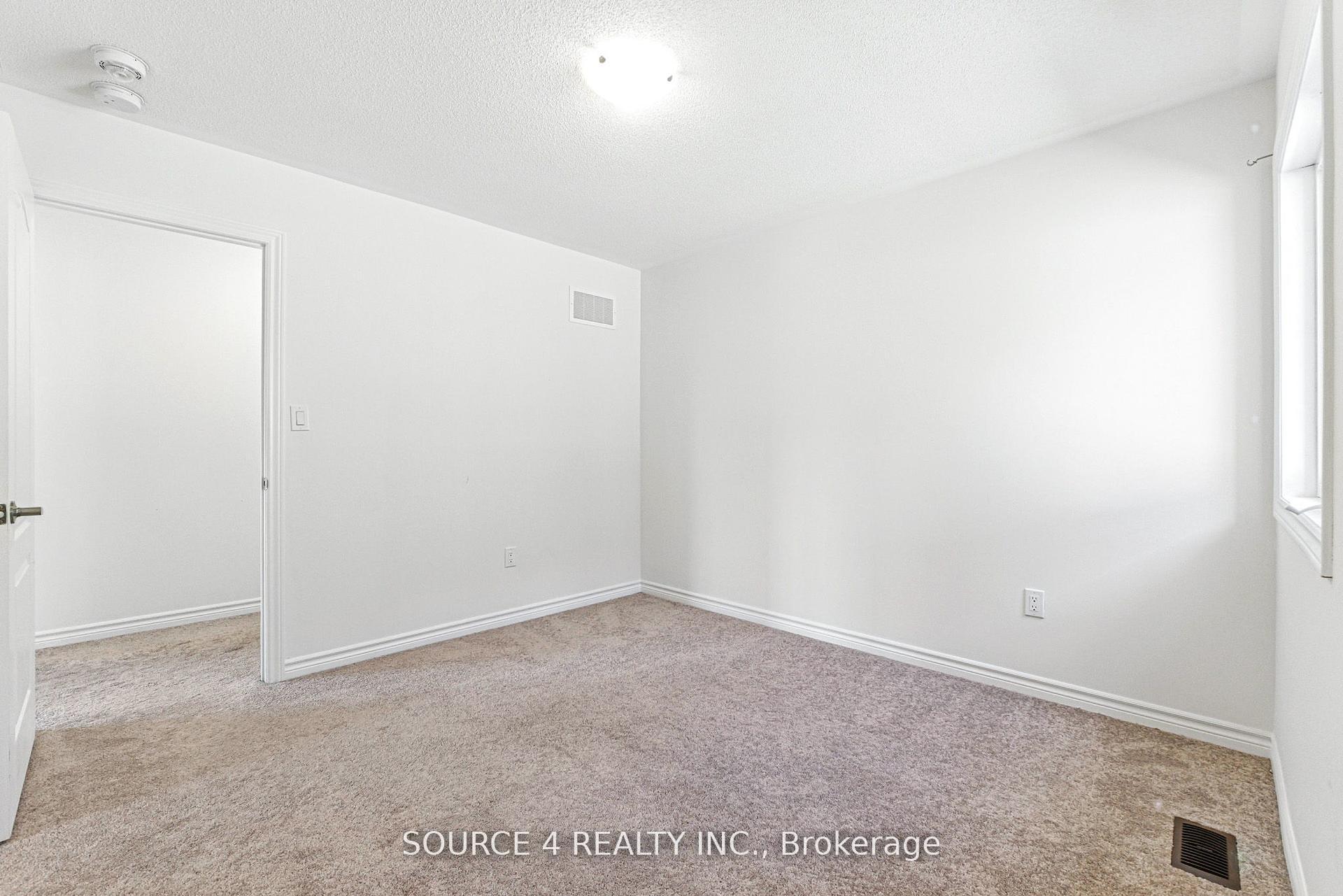 Photo 30 of 376 Danny Wheeler Boulevard, Georgina, Keswick North — HOMEH