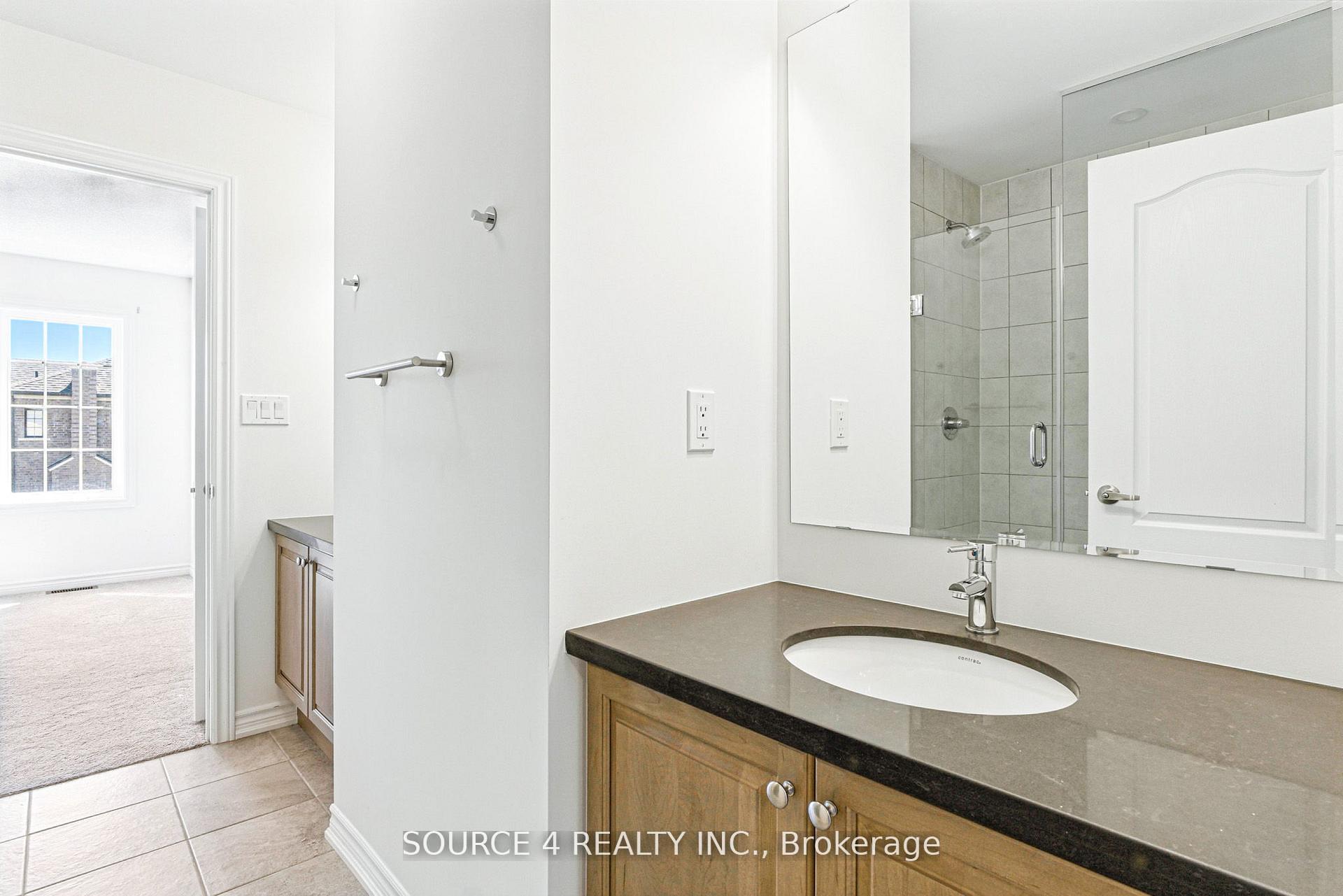 Photo 31 of 376 Danny Wheeler Boulevard, Georgina, Keswick North — HOMEH