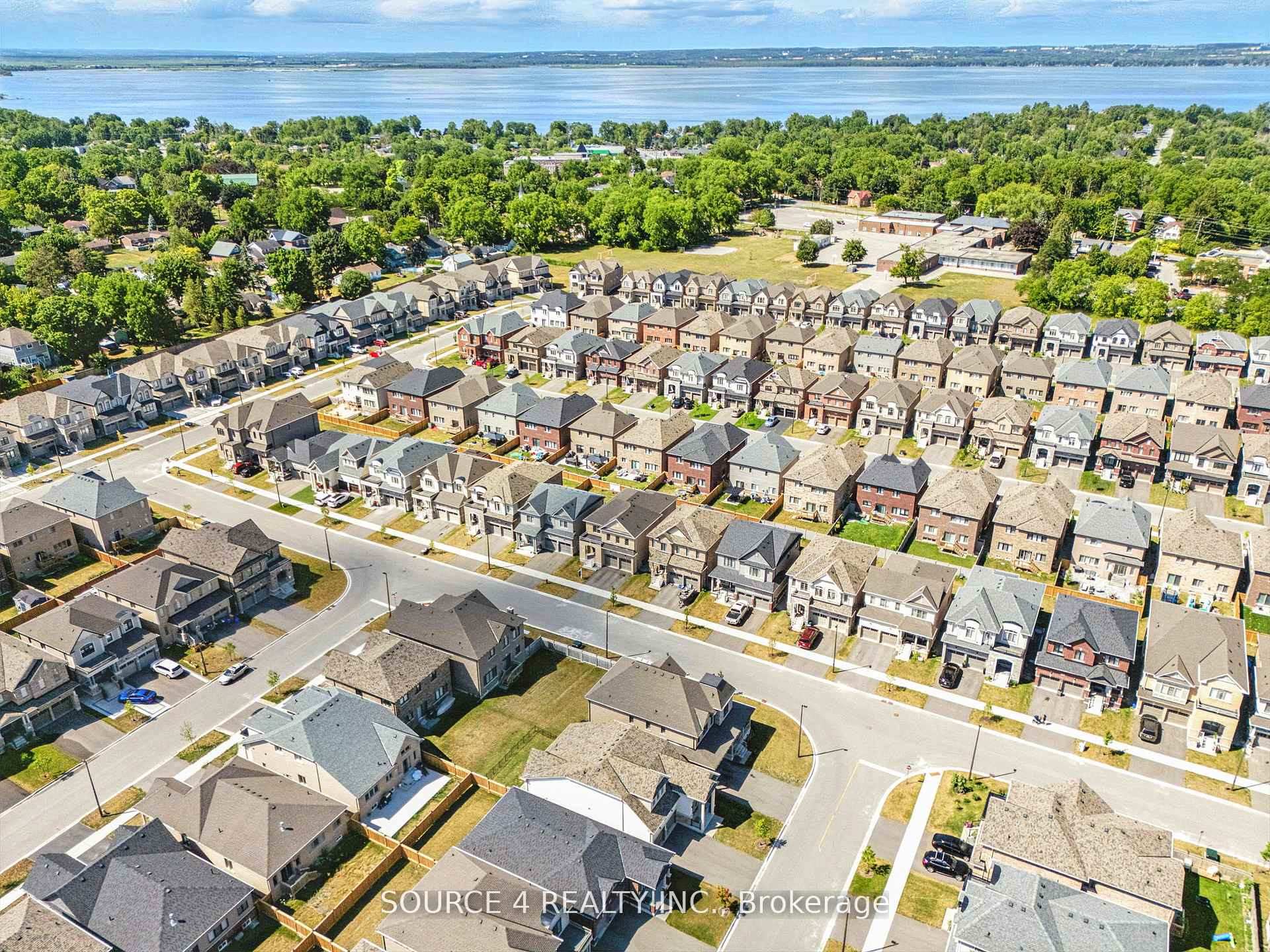 Photo 43 of 376 Danny Wheeler Boulevard, Georgina, Keswick North — HOMEH