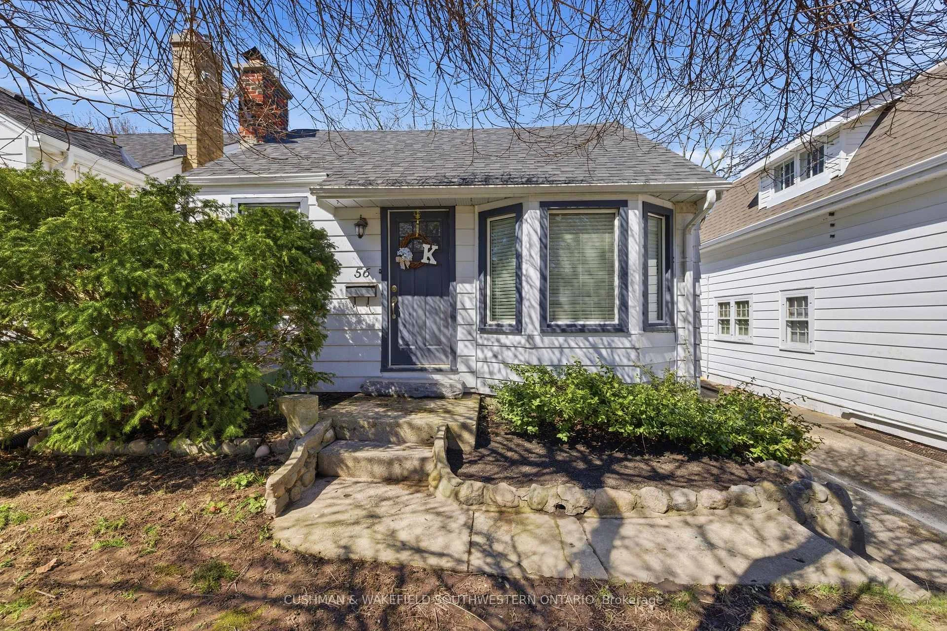 Photo 4 of 56 Thomas Janes Drive, London, South G — HOMEH