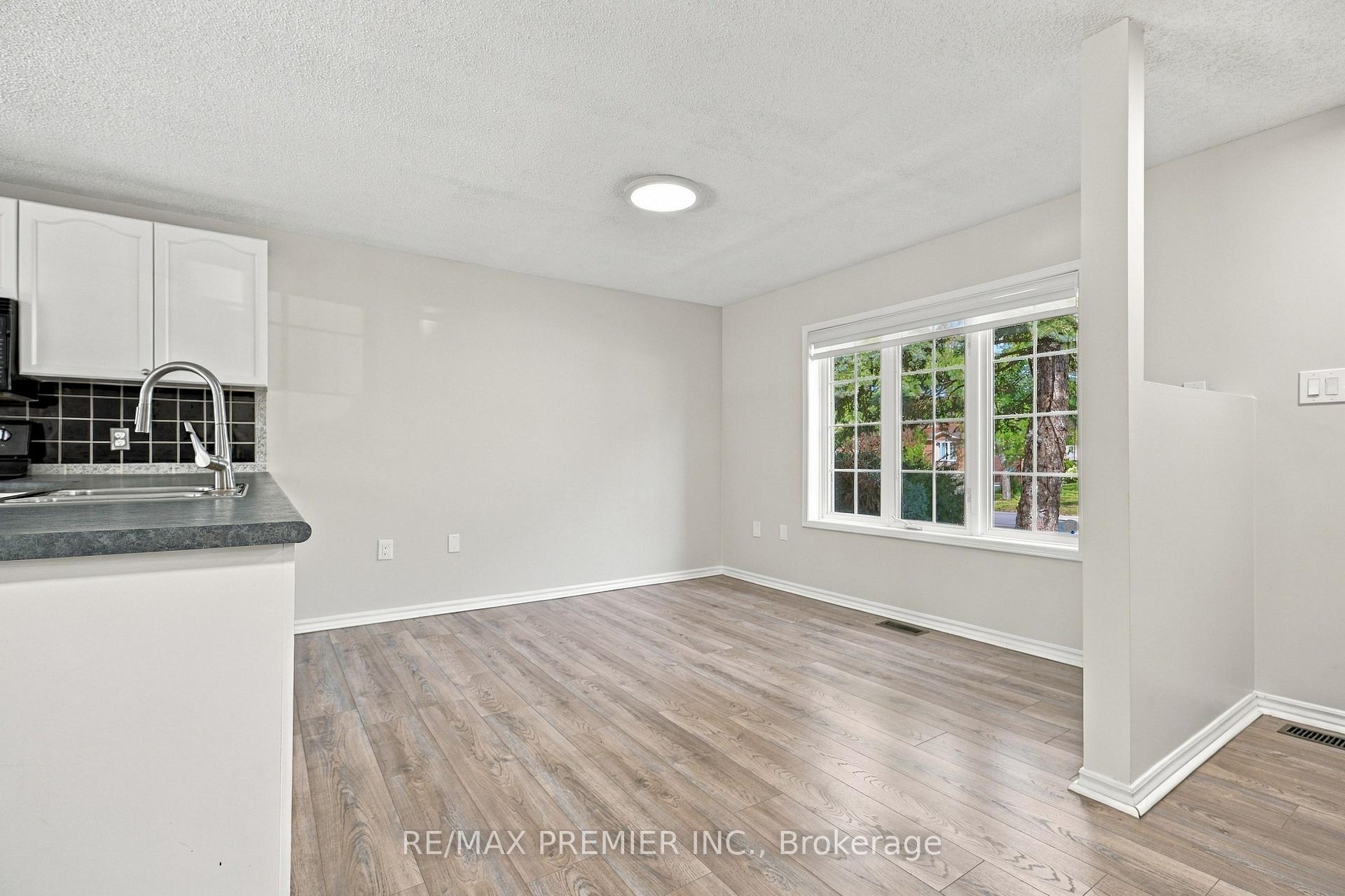 Photo 7 of 54 Hersey Crescent N, Barrie, Holly — HOMEH
