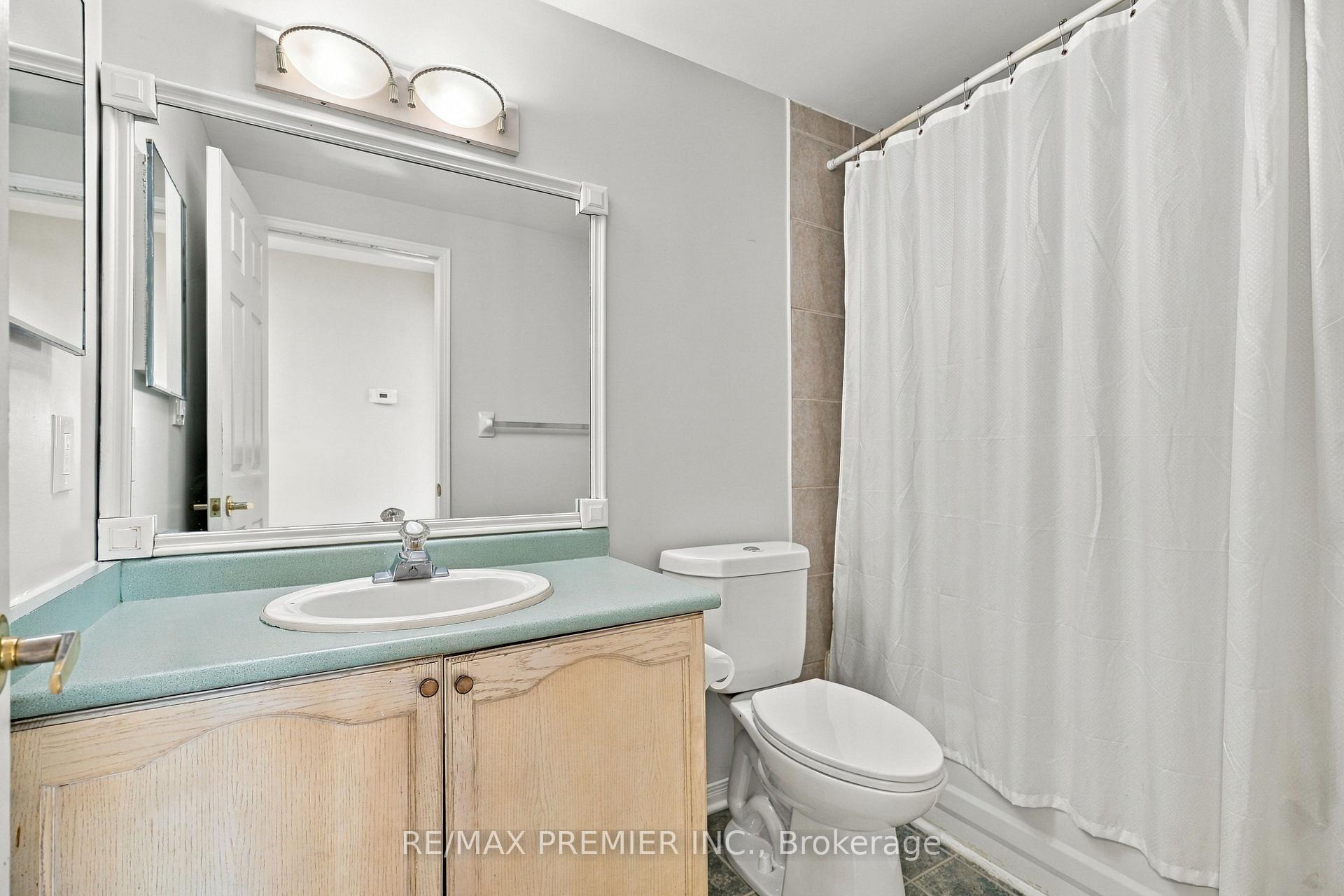 Photo 33 of 54 Hersey Crescent N, Barrie, Holly — HOMEH