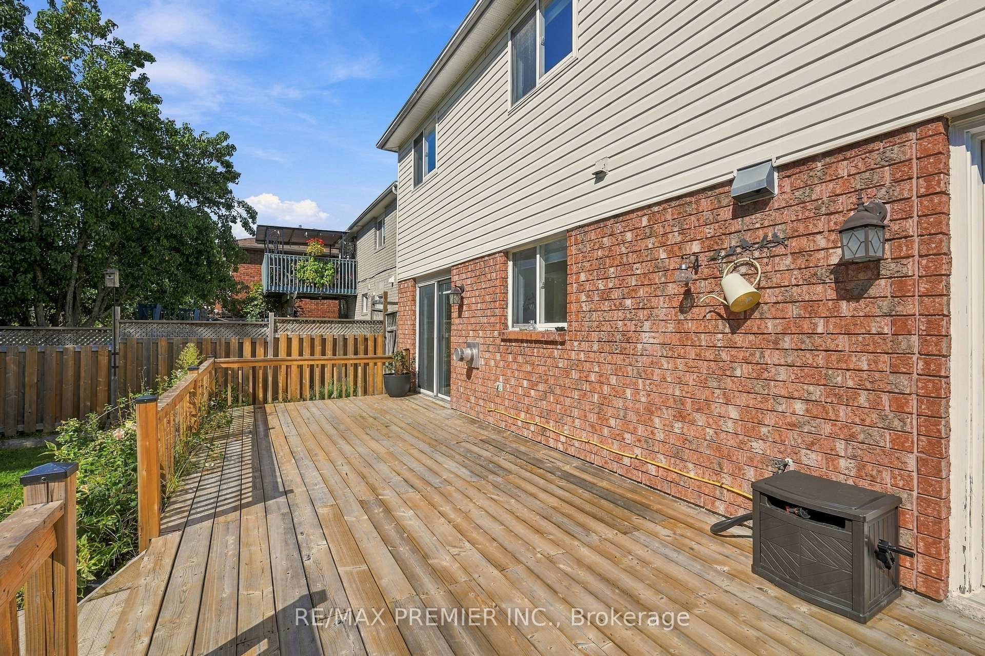 Photo 41 of 54 Hersey Crescent N, Barrie, Holly — HOMEH