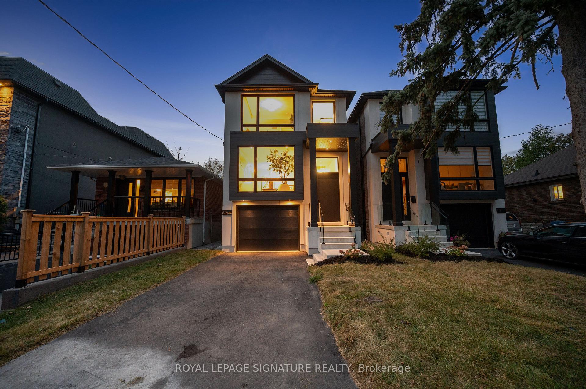 Photo 3 of 62 Ash Crescent, Etobicoke, Long Branch — HOMEH
