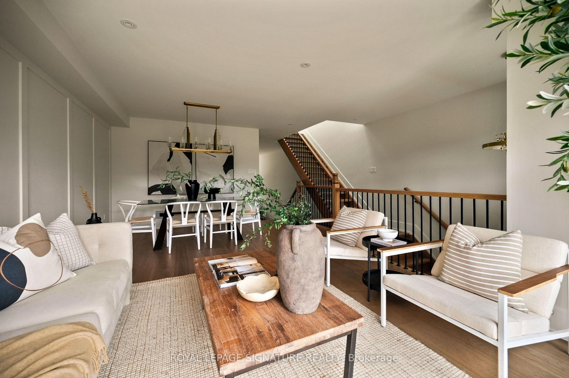 Photo 11 of 62 Ash Crescent, Etobicoke, Long Branch — HOMEH