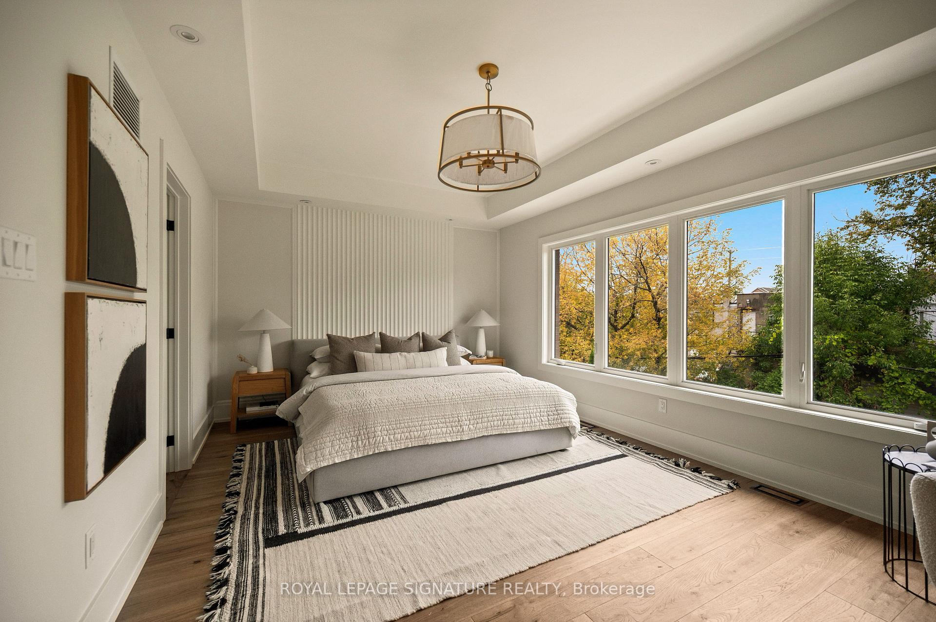 Photo 25 of 62 Ash Crescent, Etobicoke, Long Branch — HOMEH