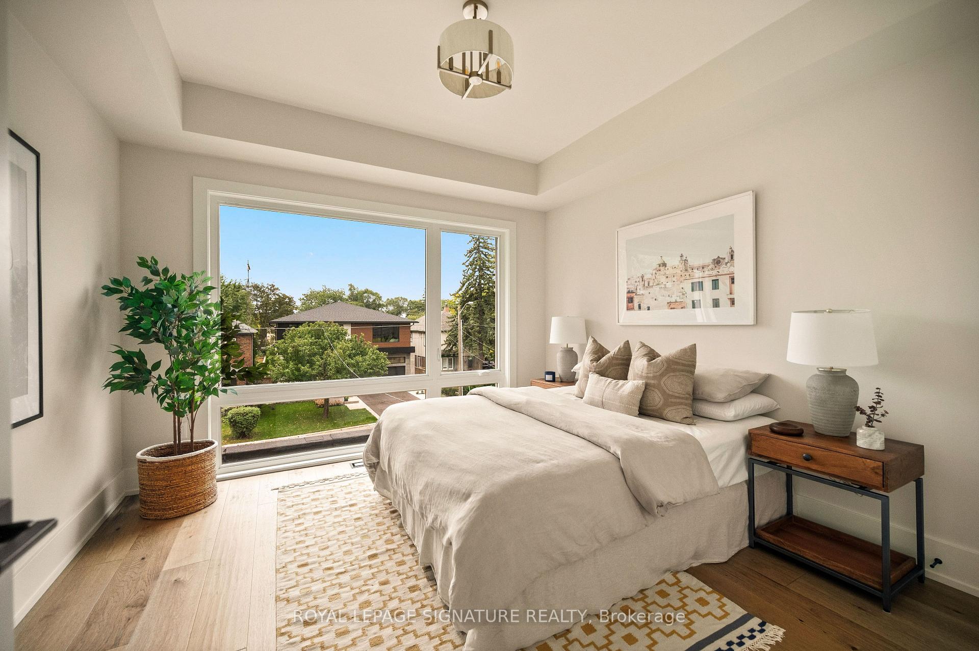 Photo 31 of 62 Ash Crescent, Etobicoke, Long Branch — HOMEH