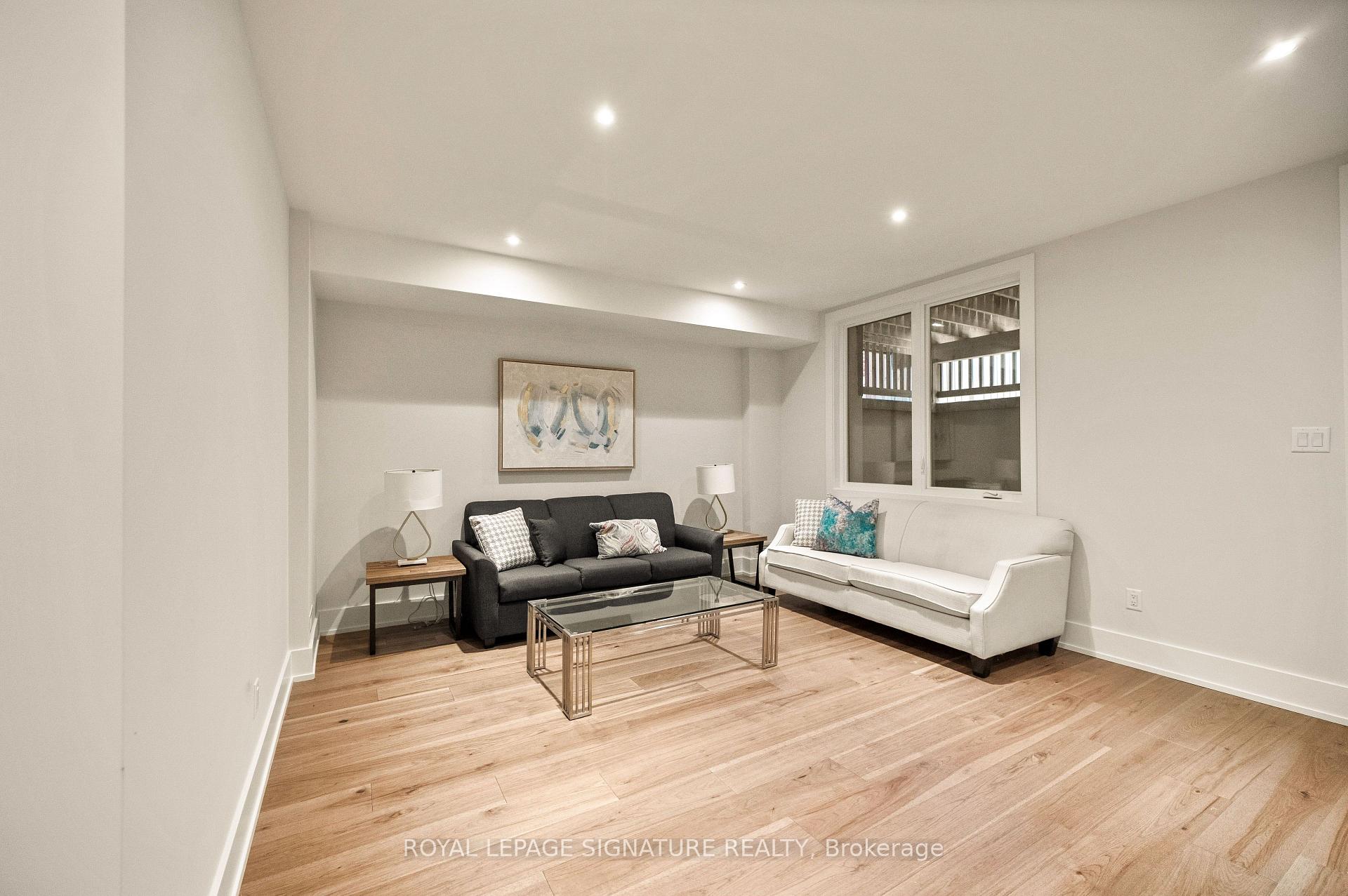 Photo 38 of 62 Ash Crescent, Etobicoke, Long Branch — HOMEH