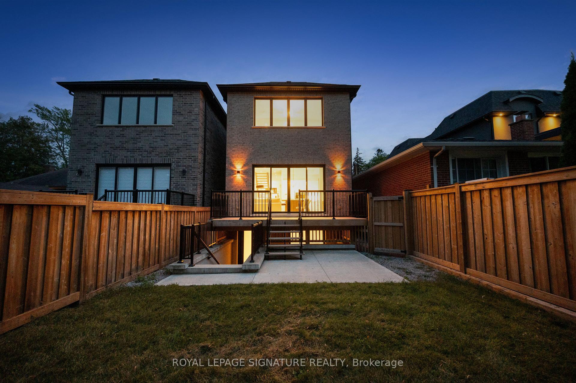 Photo 44 of 62 Ash Crescent, Etobicoke, Long Branch — HOMEH