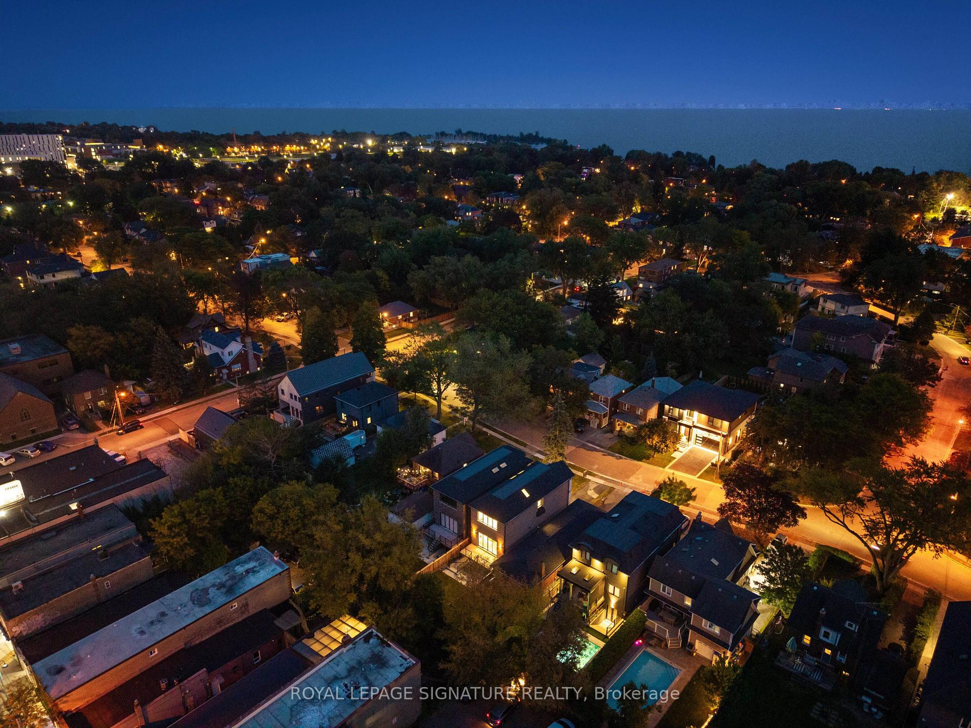 Photo 47 of 62 Ash Crescent, Etobicoke, Long Branch — HOMEH