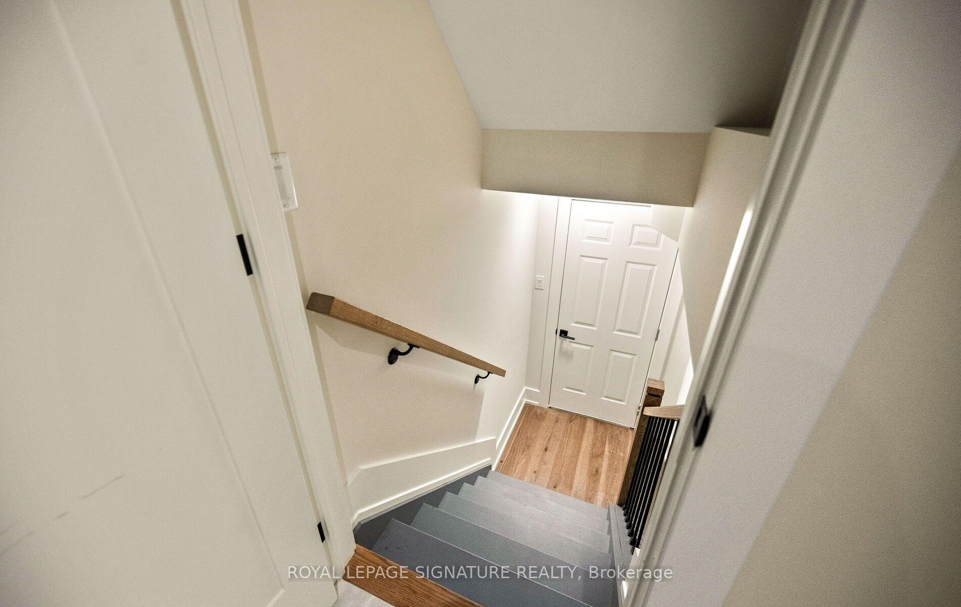 Photo 45 of 62 Ash Crescent, Etobicoke, Long Branch — HOMEH