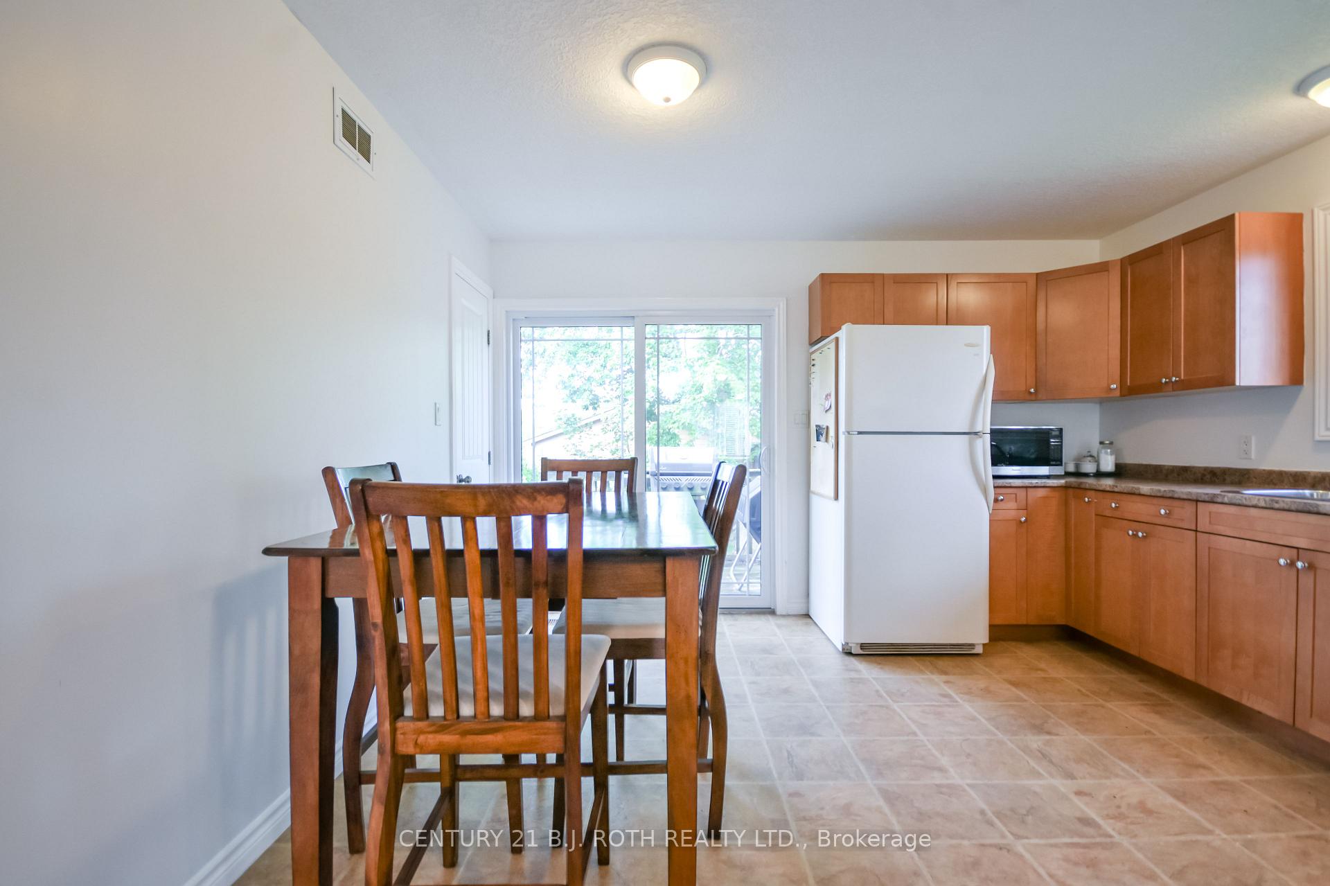 Photo 12 of 117 Juneau Road, Tay, Victoria Harbour — HOMEH