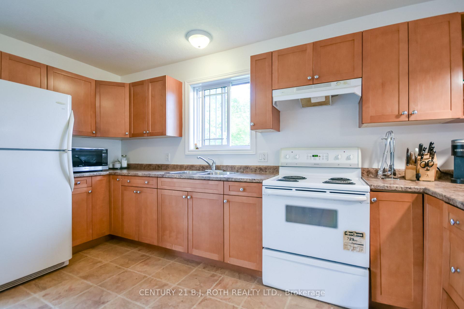 Photo 14 of 117 Juneau Road, Tay, Victoria Harbour — HOMEH