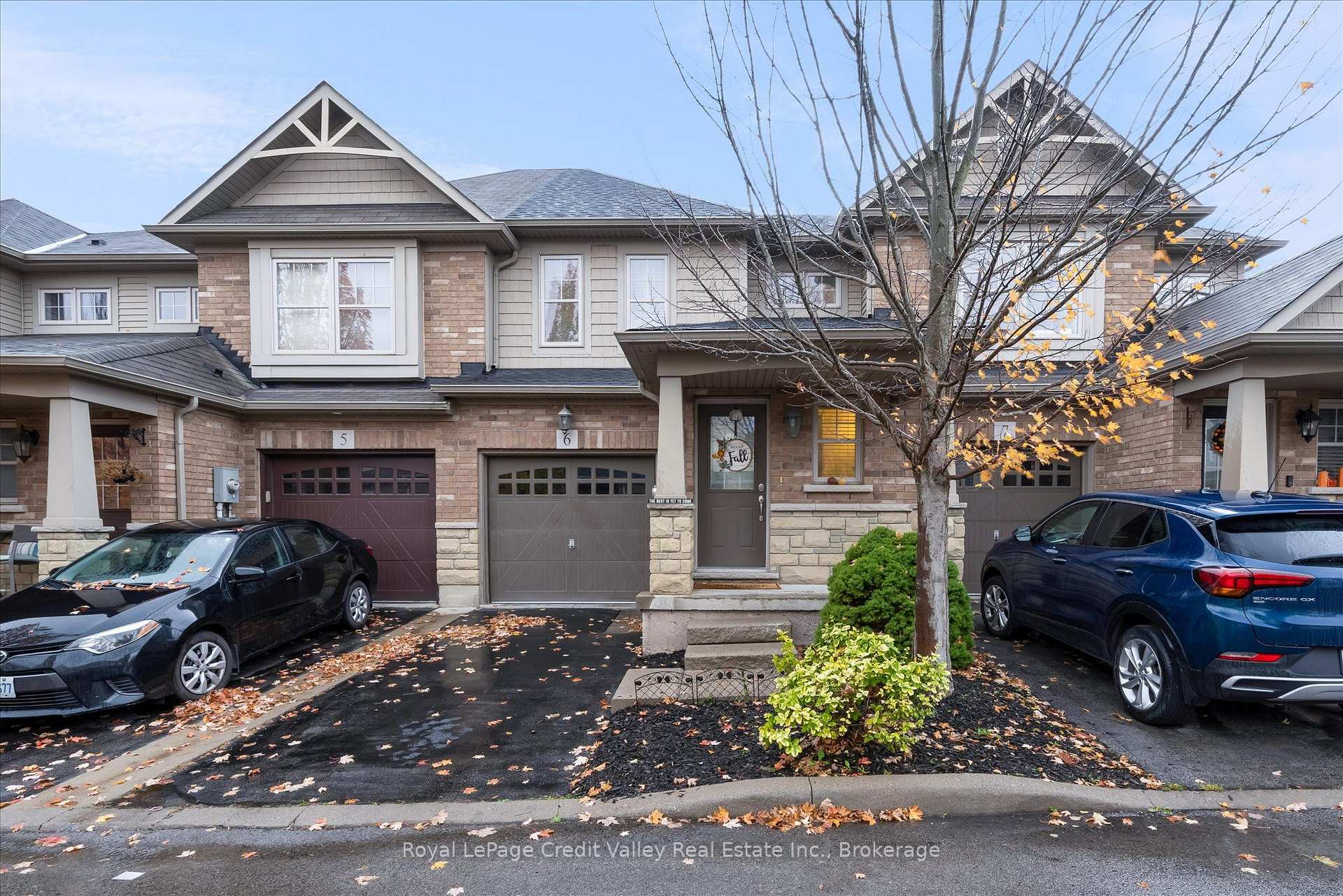 Photo 2 of Unit 6, 10 Pumpkin Pass, Hamilton, Binbrook — HOMEH