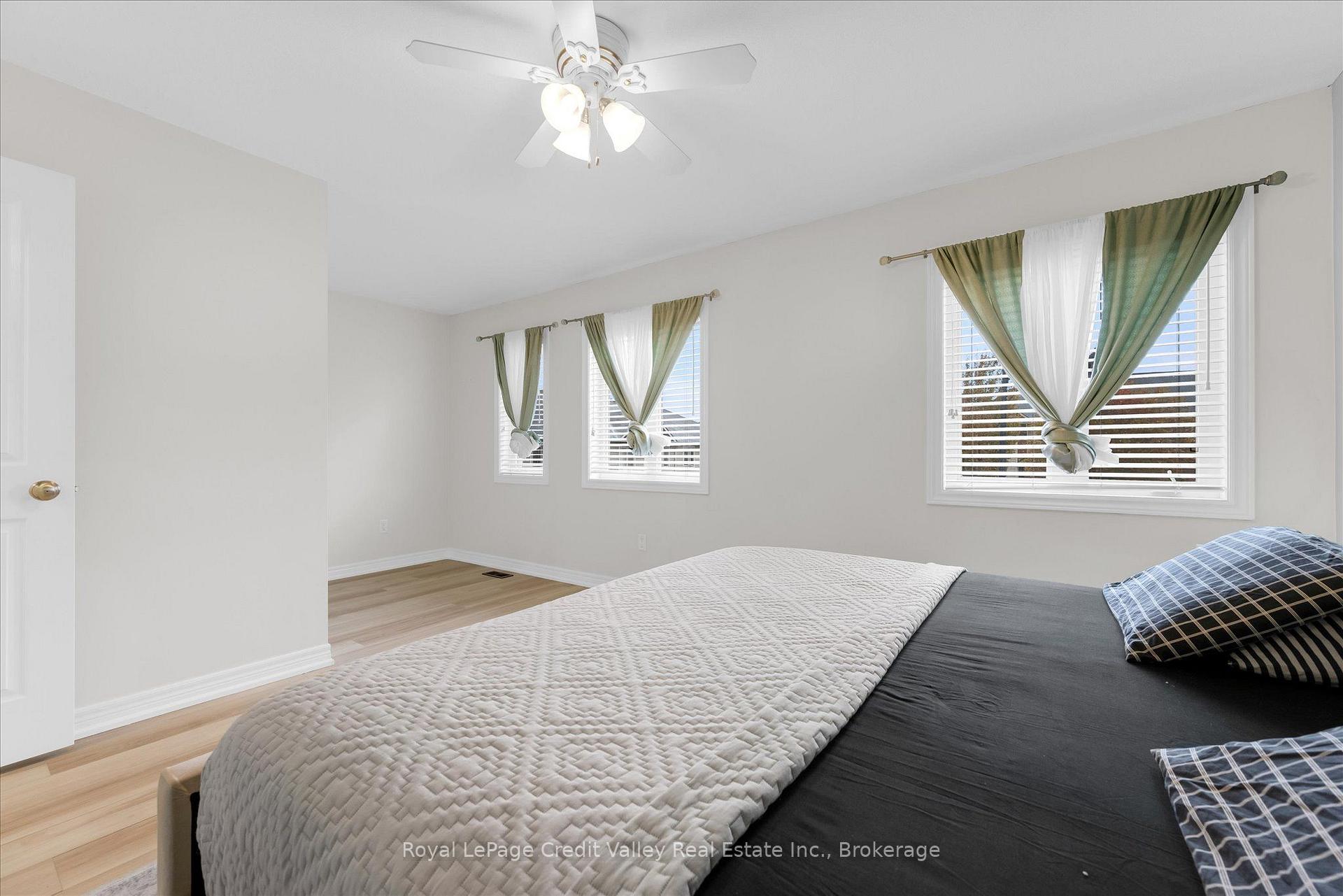 Photo 15 of Unit 6, 10 Pumpkin Pass, Hamilton, Binbrook — HOMEH