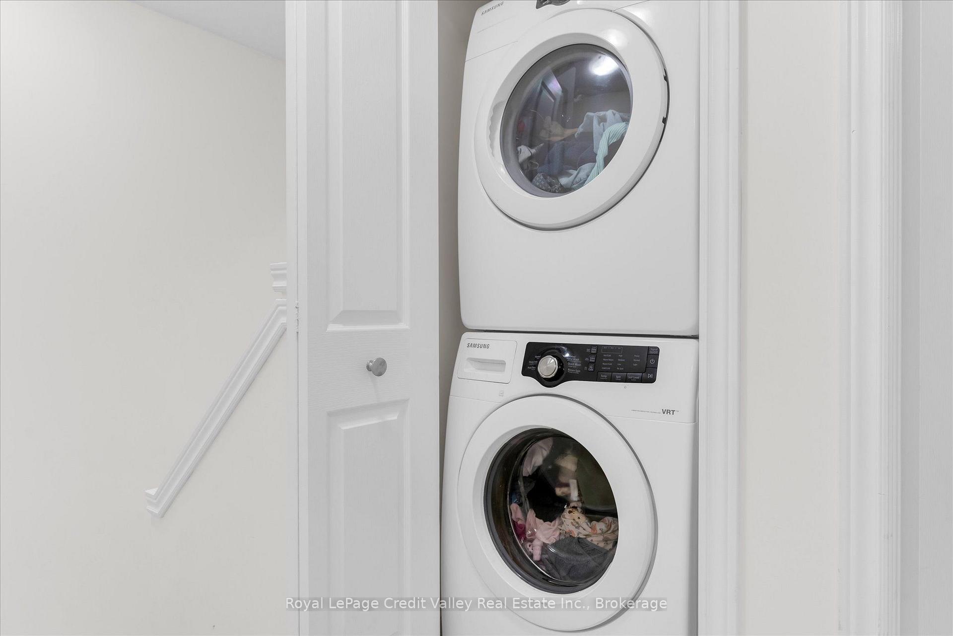 Photo 21 of Unit 6, 10 Pumpkin Pass, Hamilton, Binbrook — HOMEH