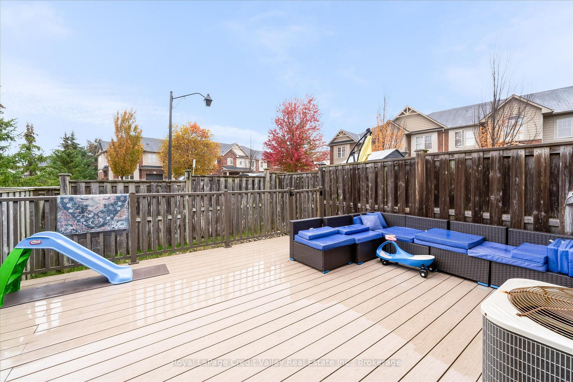 Photo 24 of Unit 6, 10 Pumpkin Pass, Hamilton, Binbrook — HOMEH