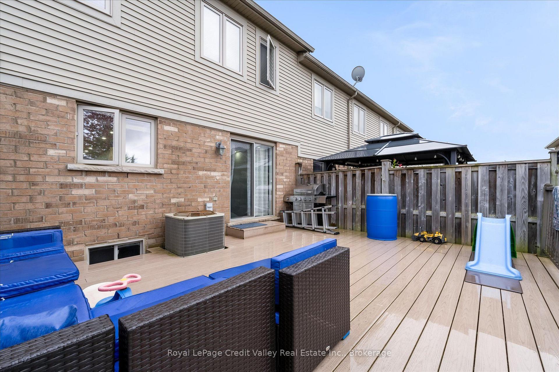 Photo 25 of Unit 6, 10 Pumpkin Pass, Hamilton, Binbrook — HOMEH