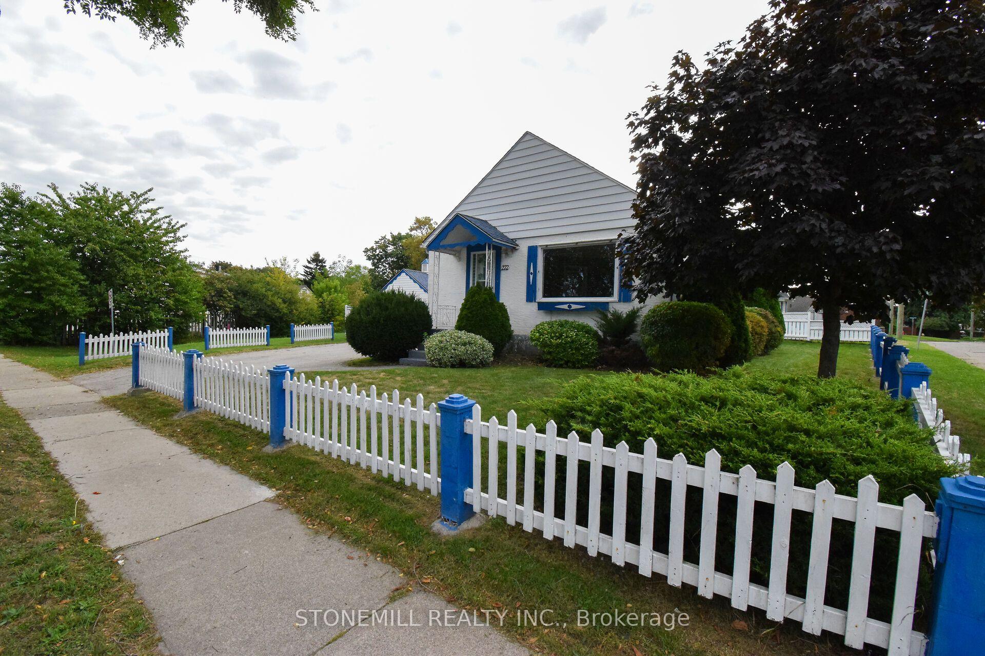 Photo 2 of 272 Carlton Street, St. Catharines, Fairview — HOMEH