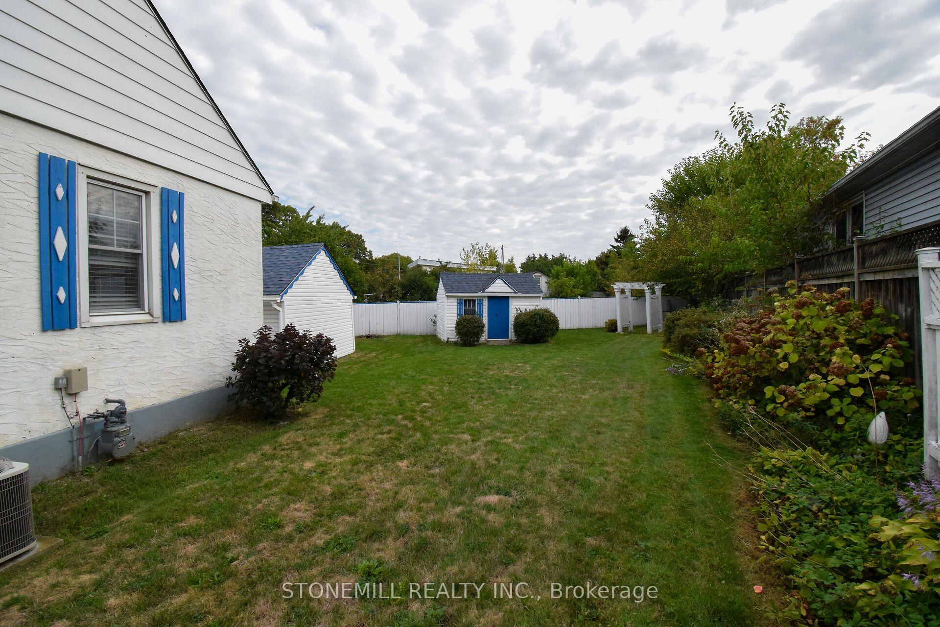 Photo 4 of 272 Carlton Street, St. Catharines, Fairview — HOMEH