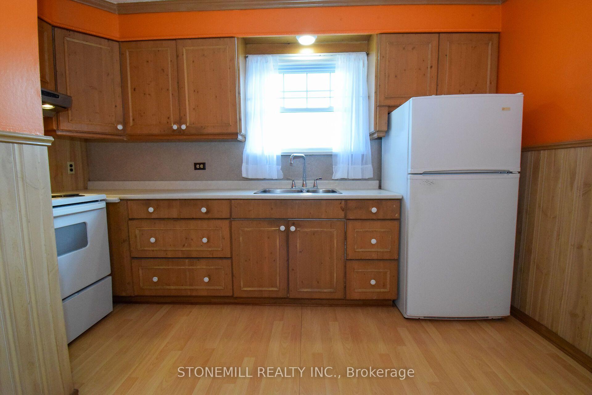Photo 12 of 272 Carlton Street, St. Catharines, Fairview — HOMEH