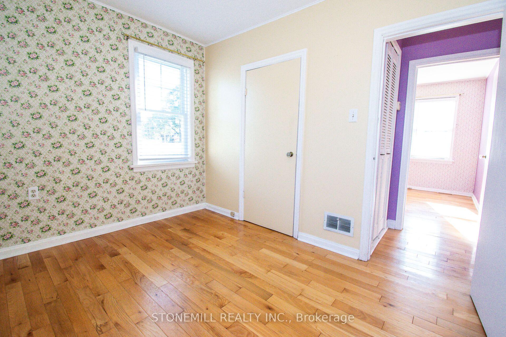 Photo 16 of 272 Carlton Street, St. Catharines, Fairview — HOMEH