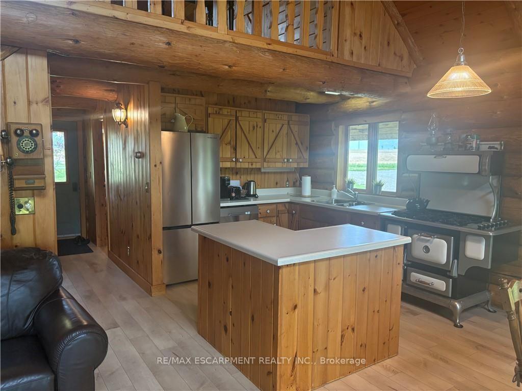 Photo 10 of 3 Upper Mohawk Point, Haldimand, Dunnville — HOMEH