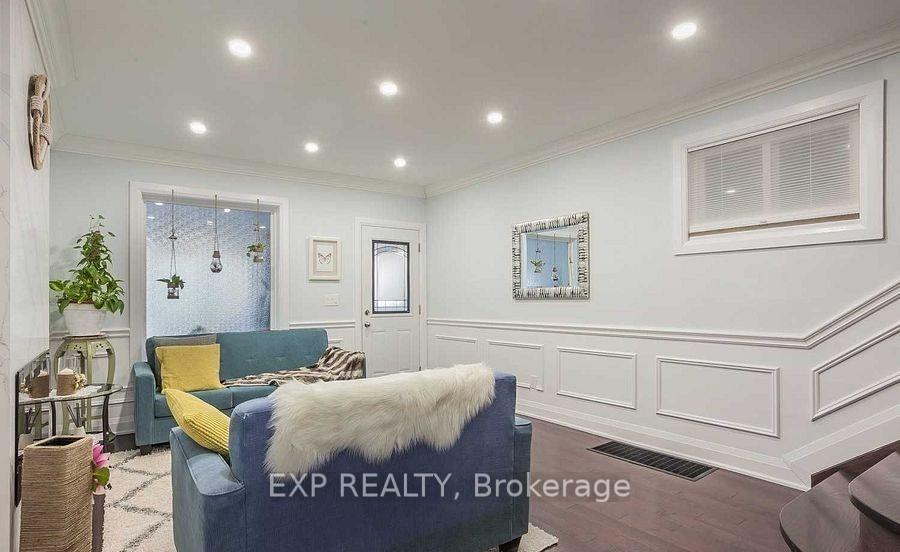 Photo 4 of 1231 Bathurst Street, Toronto, Casa Loma — HOMEH