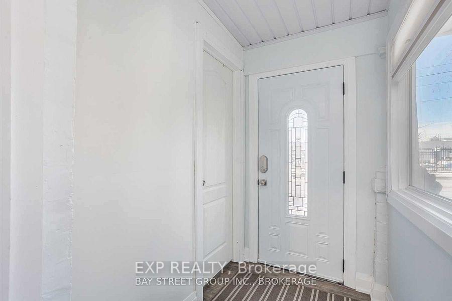 Photo 12 of 1231 Bathurst Street, Toronto, Casa Loma — HOMEH