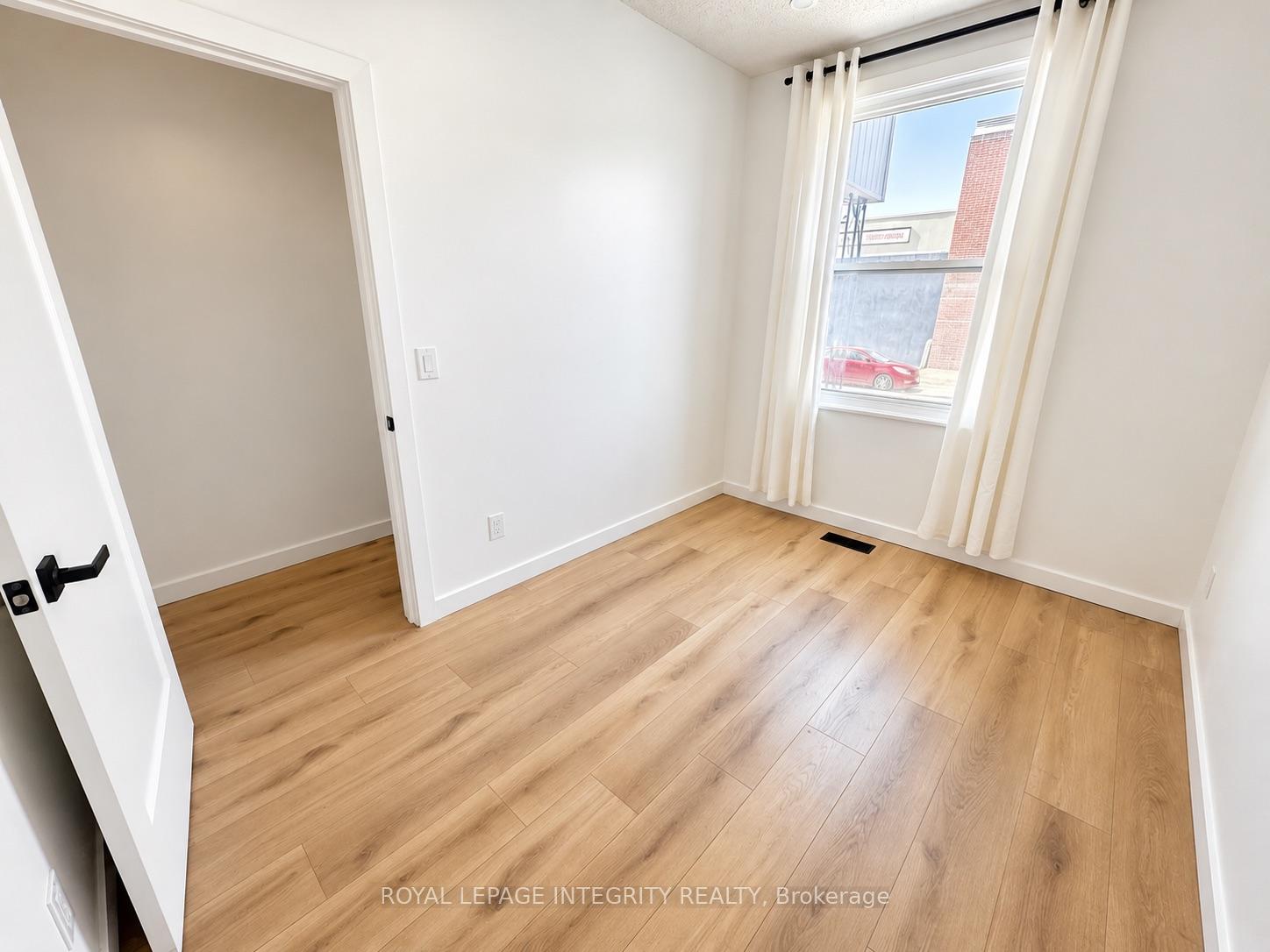 Photo 6 of 920 Gladstone Avenue, Ottawa, West Centre Town — HOMEH