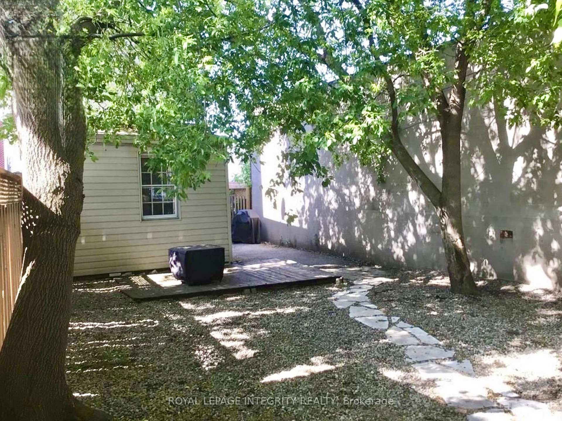 Photo 24 of 920 Gladstone Avenue, Ottawa, West Centre Town — HOMEH